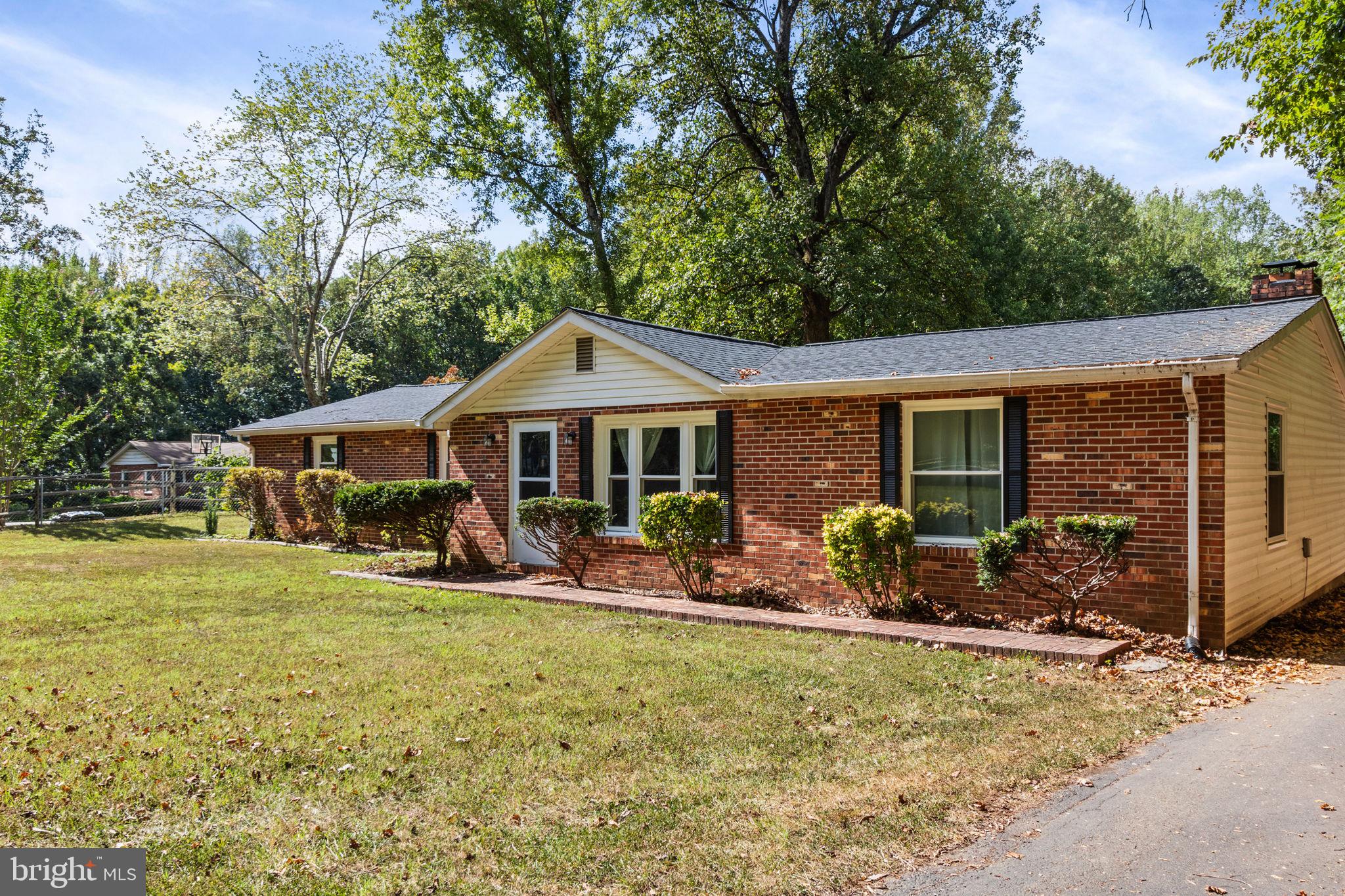 AUSTIN RUN - Residential Lease