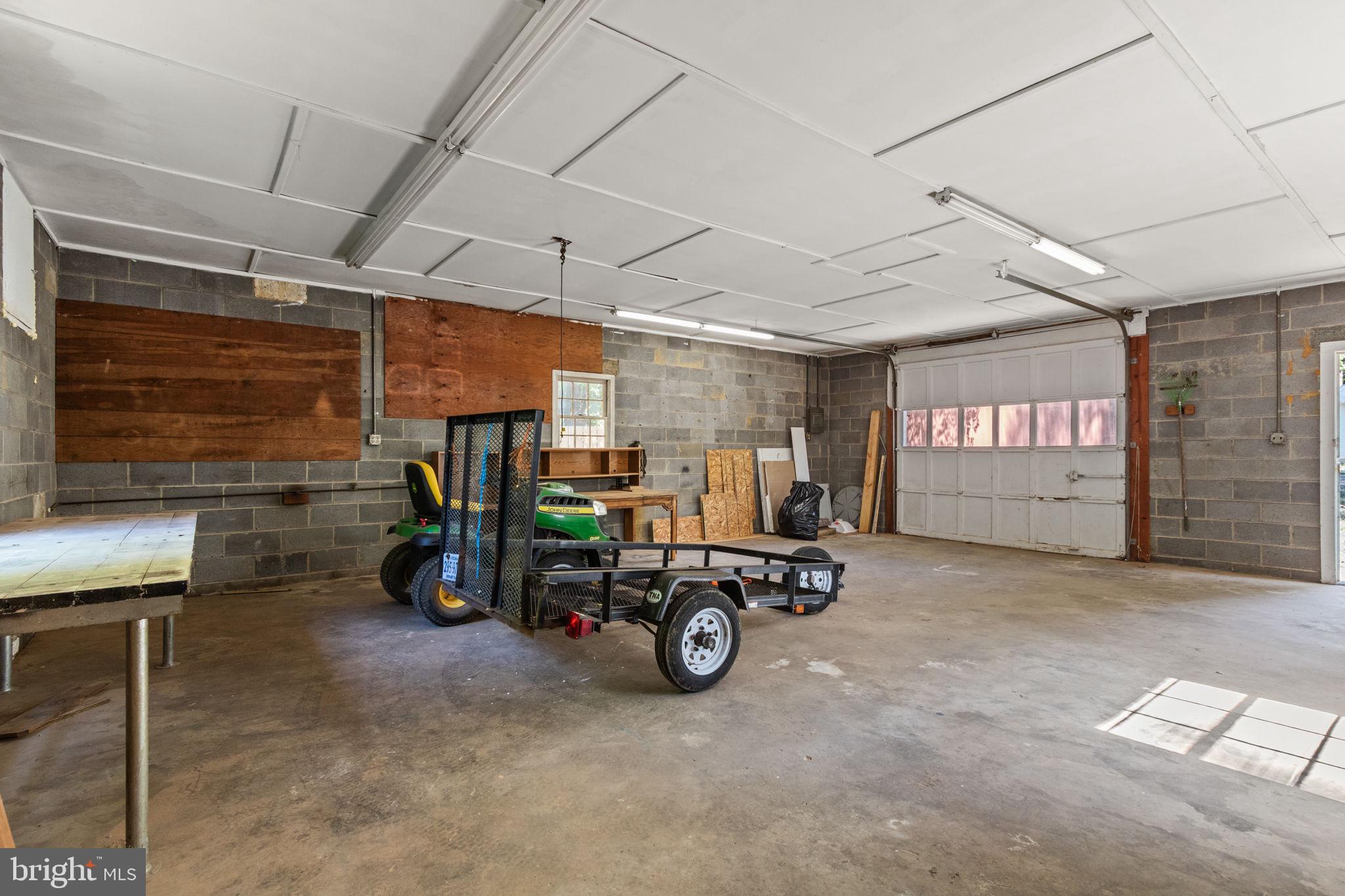 AUSTIN RUN - Residential Lease