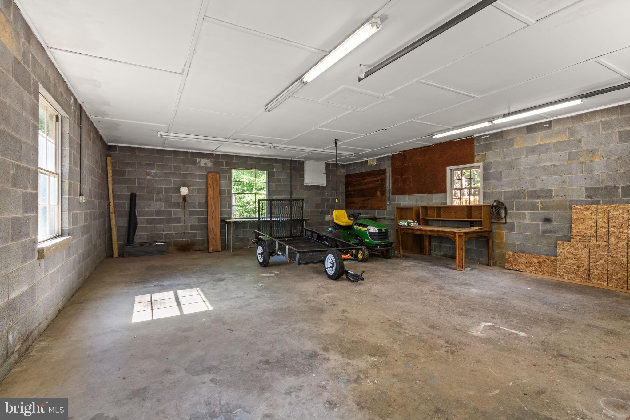 AUSTIN RUN - Residential Lease