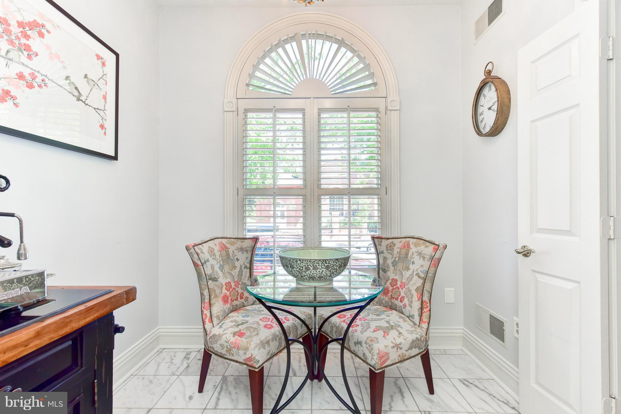 CHURCH SQUARE - Residential