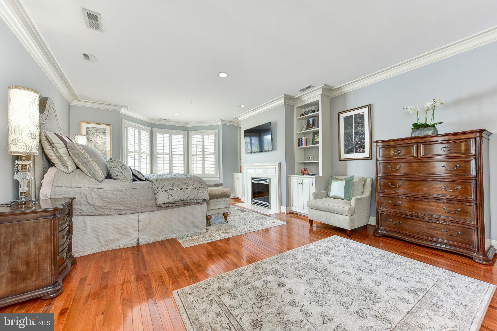 CHURCH SQUARE - Residential