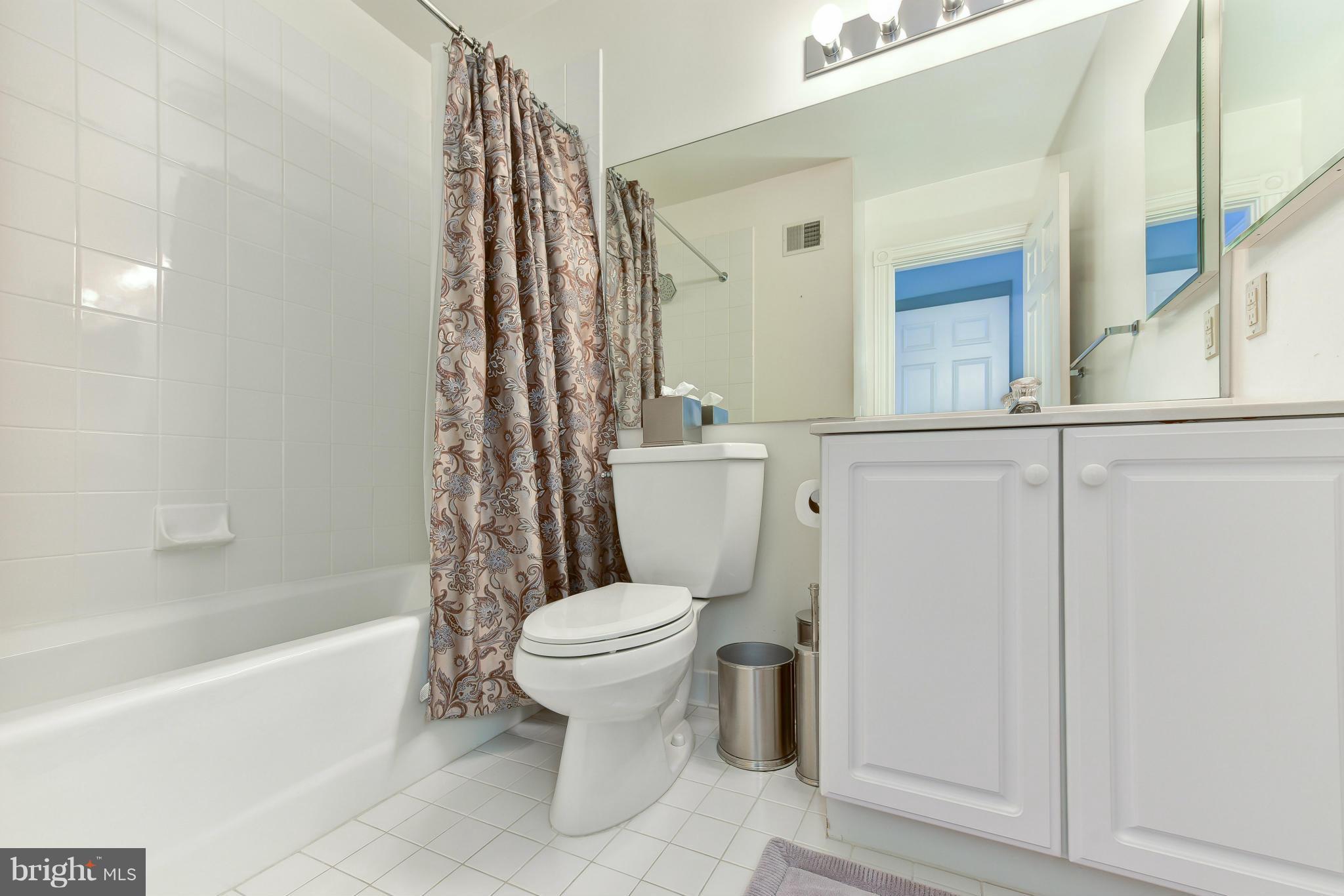 CHURCH SQUARE - Residential