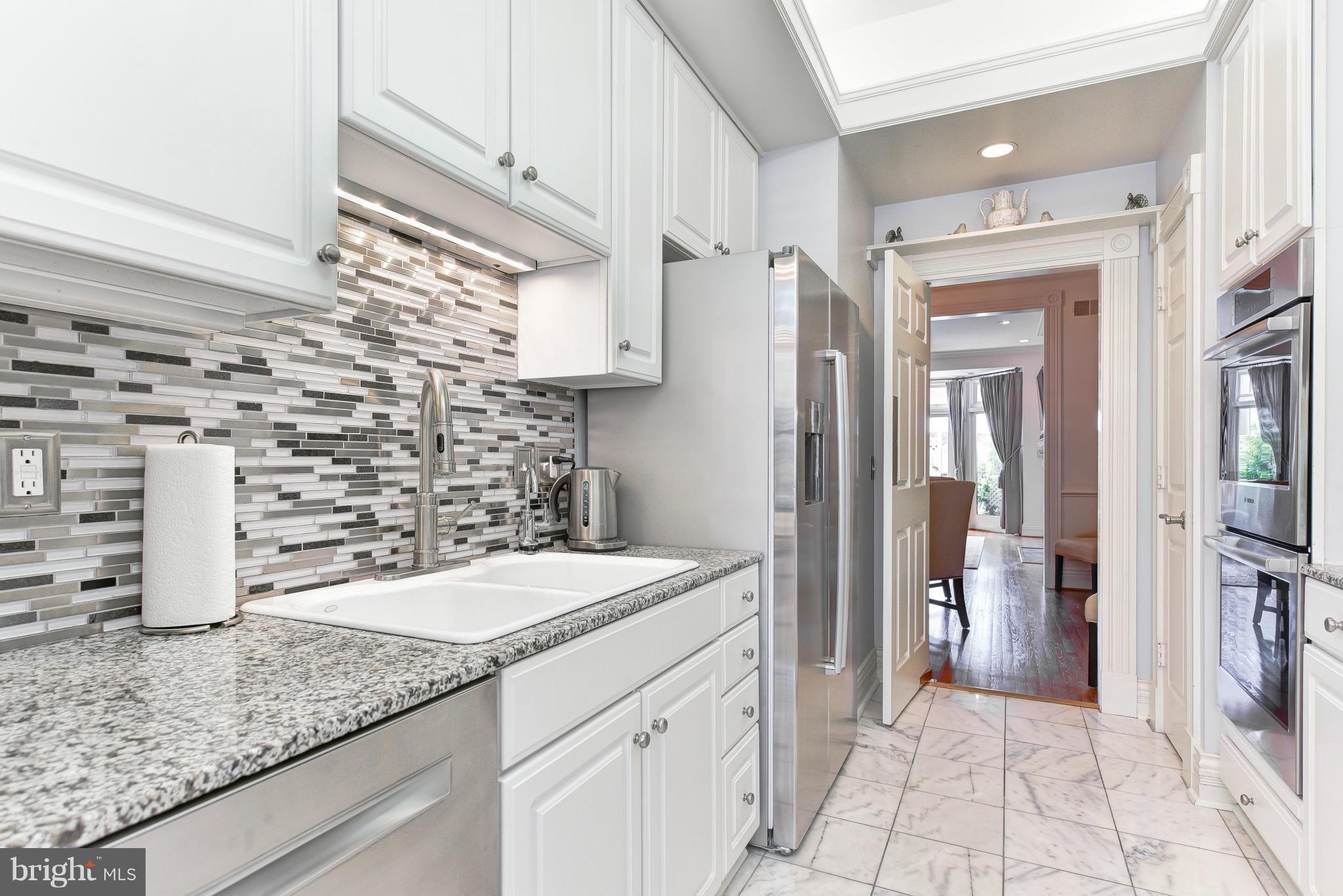 CHURCH SQUARE - Residential