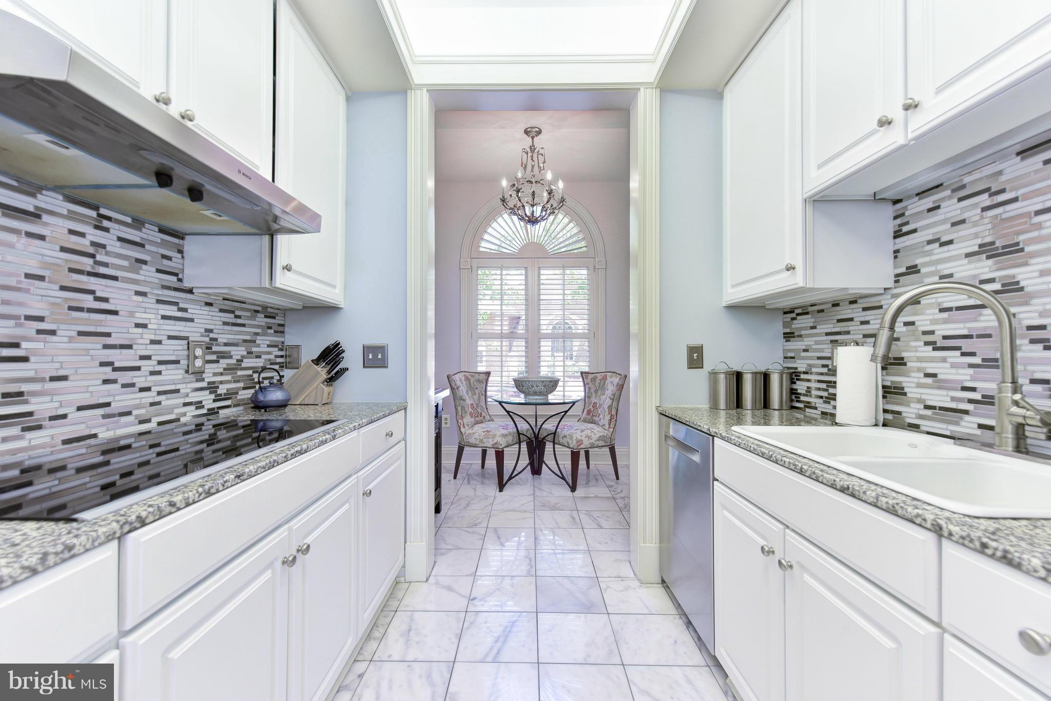 CHURCH SQUARE - Residential