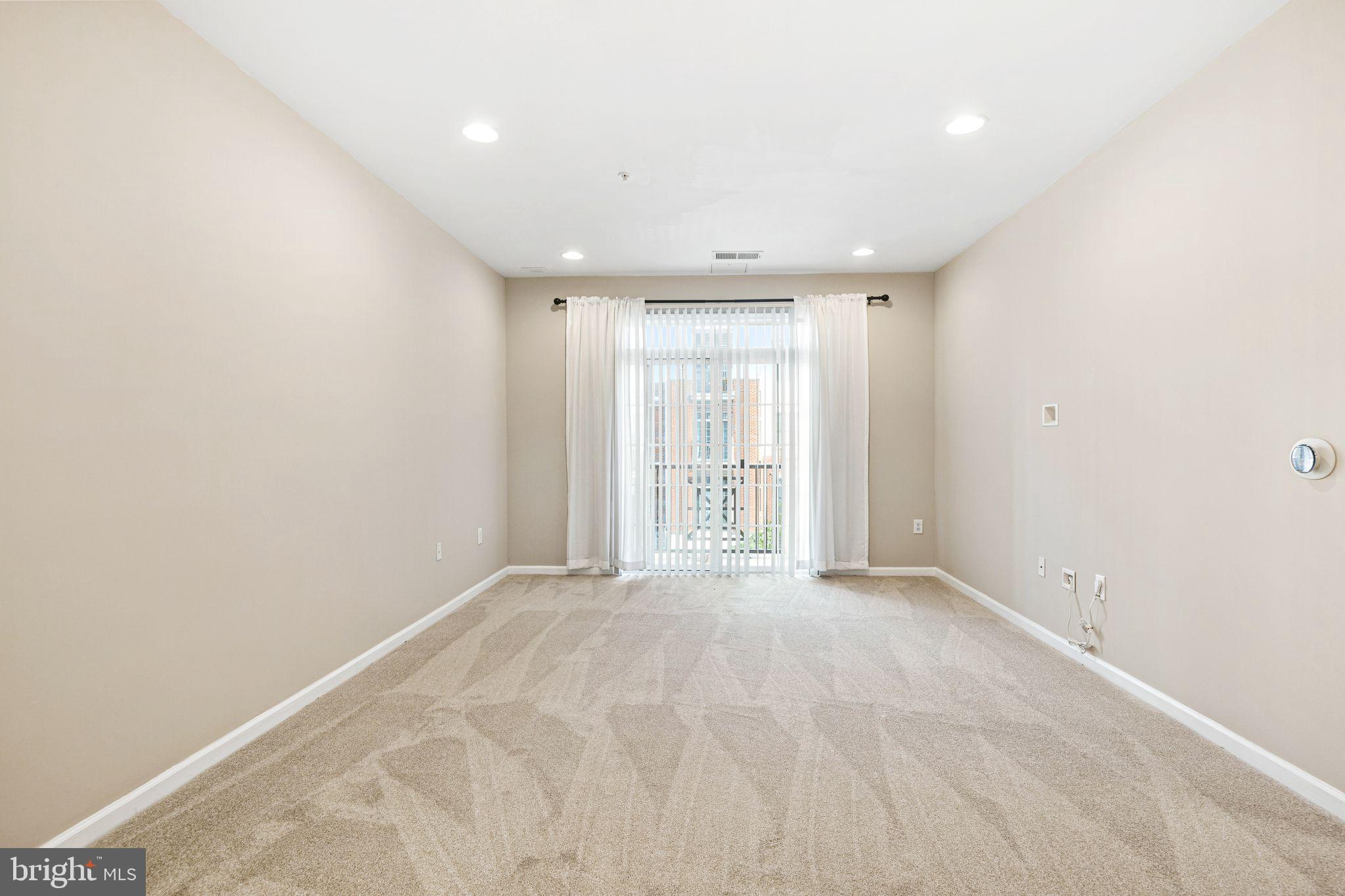 350 W ELM STREET 3305