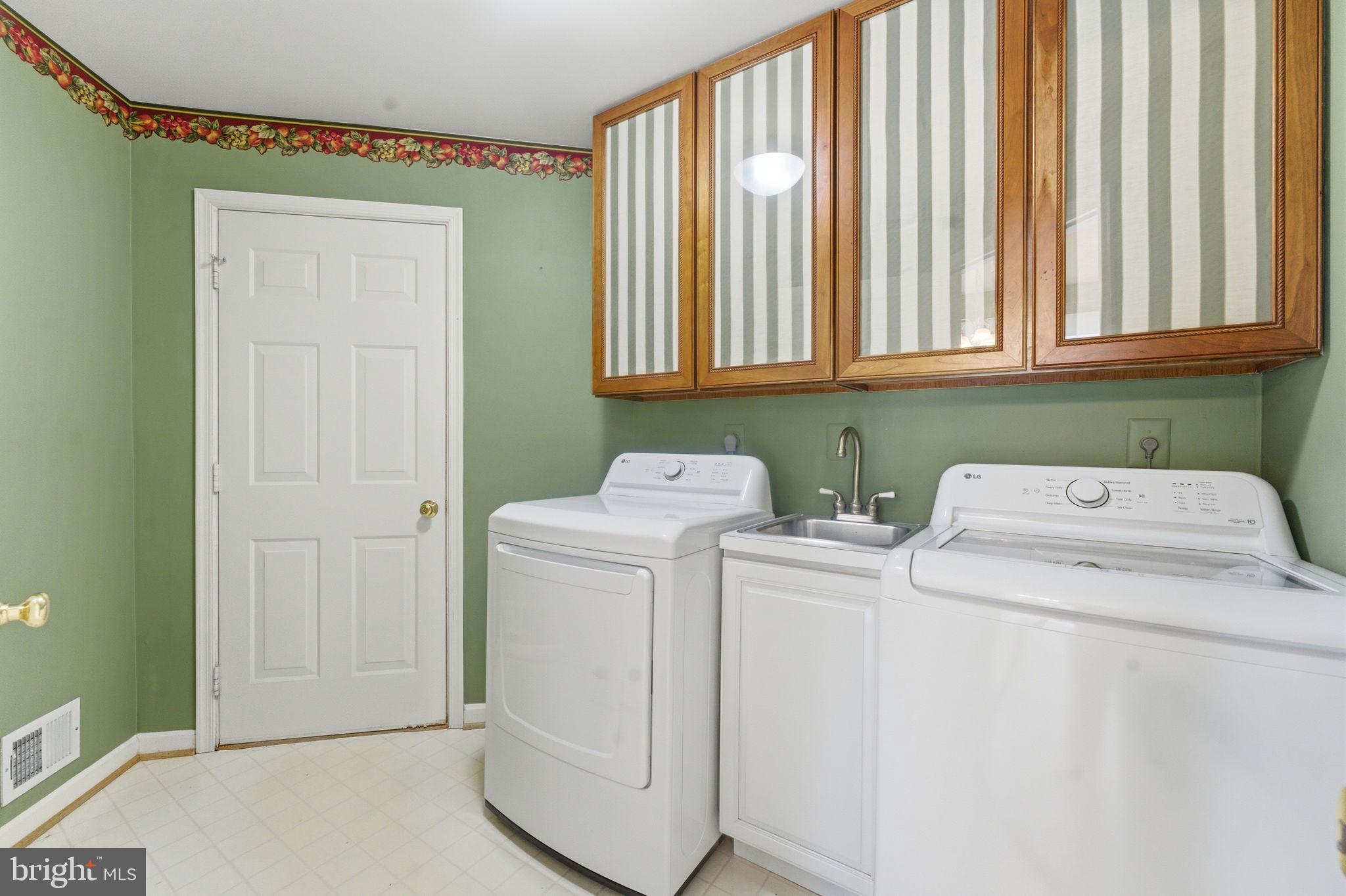 GAINESVILLE - Residential