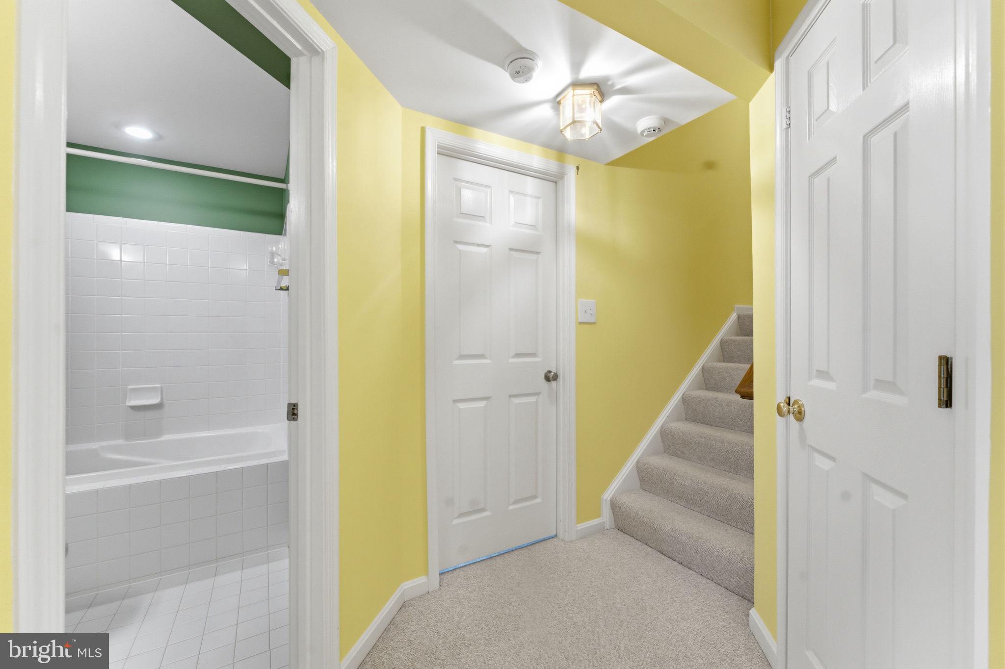 GAINESVILLE - Residential