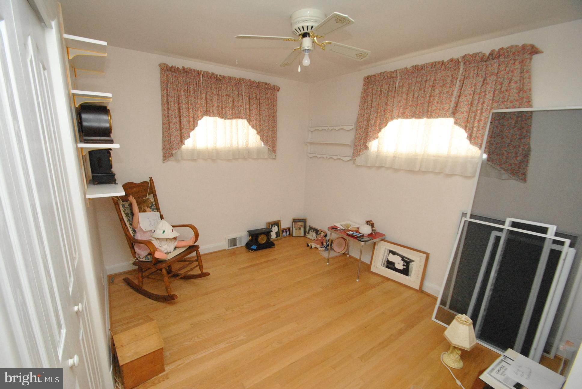 RICHLYN MANOR - Residential