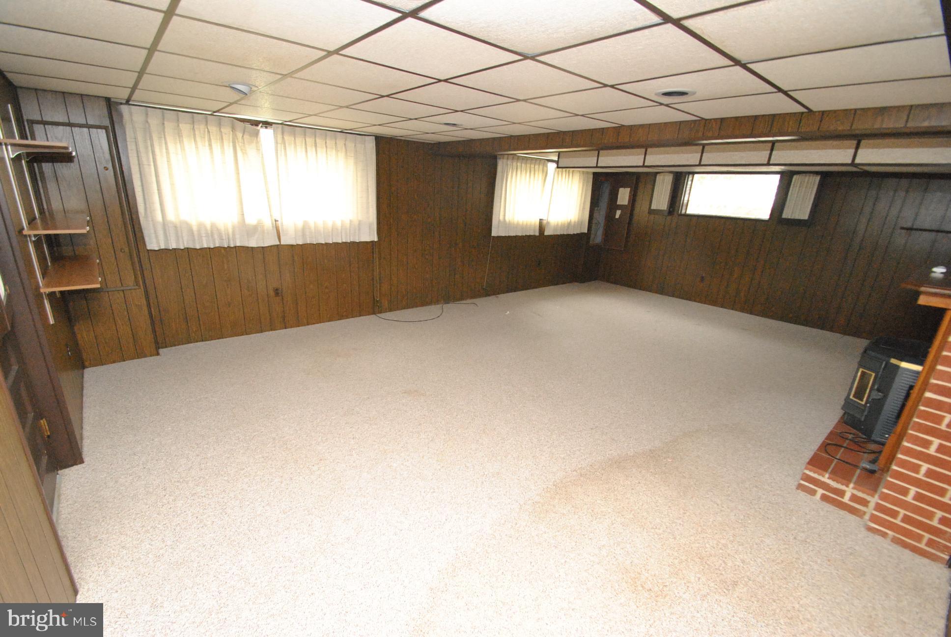 RICHLYN MANOR - Residential