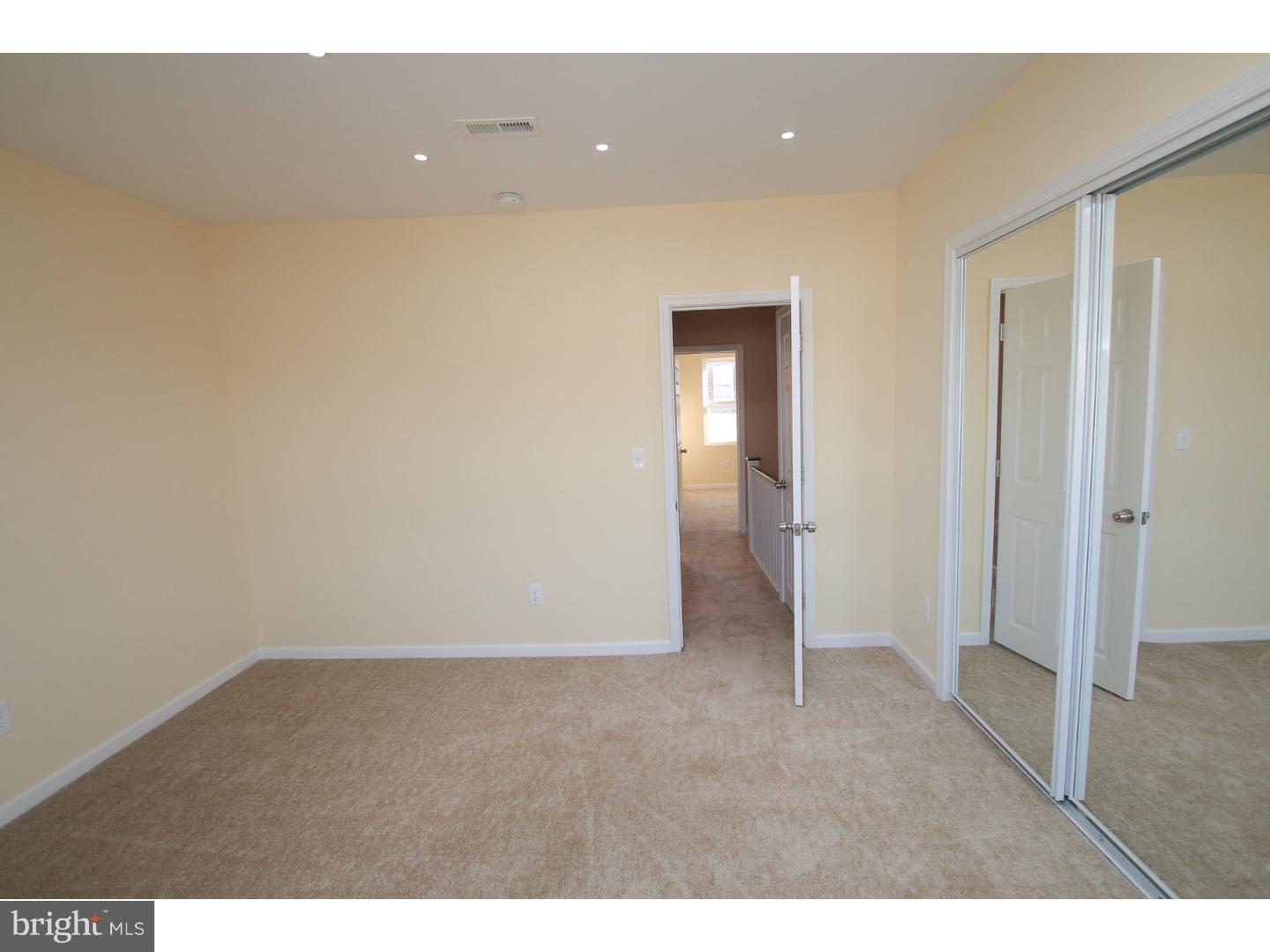 WEST OAK LANE - Residential