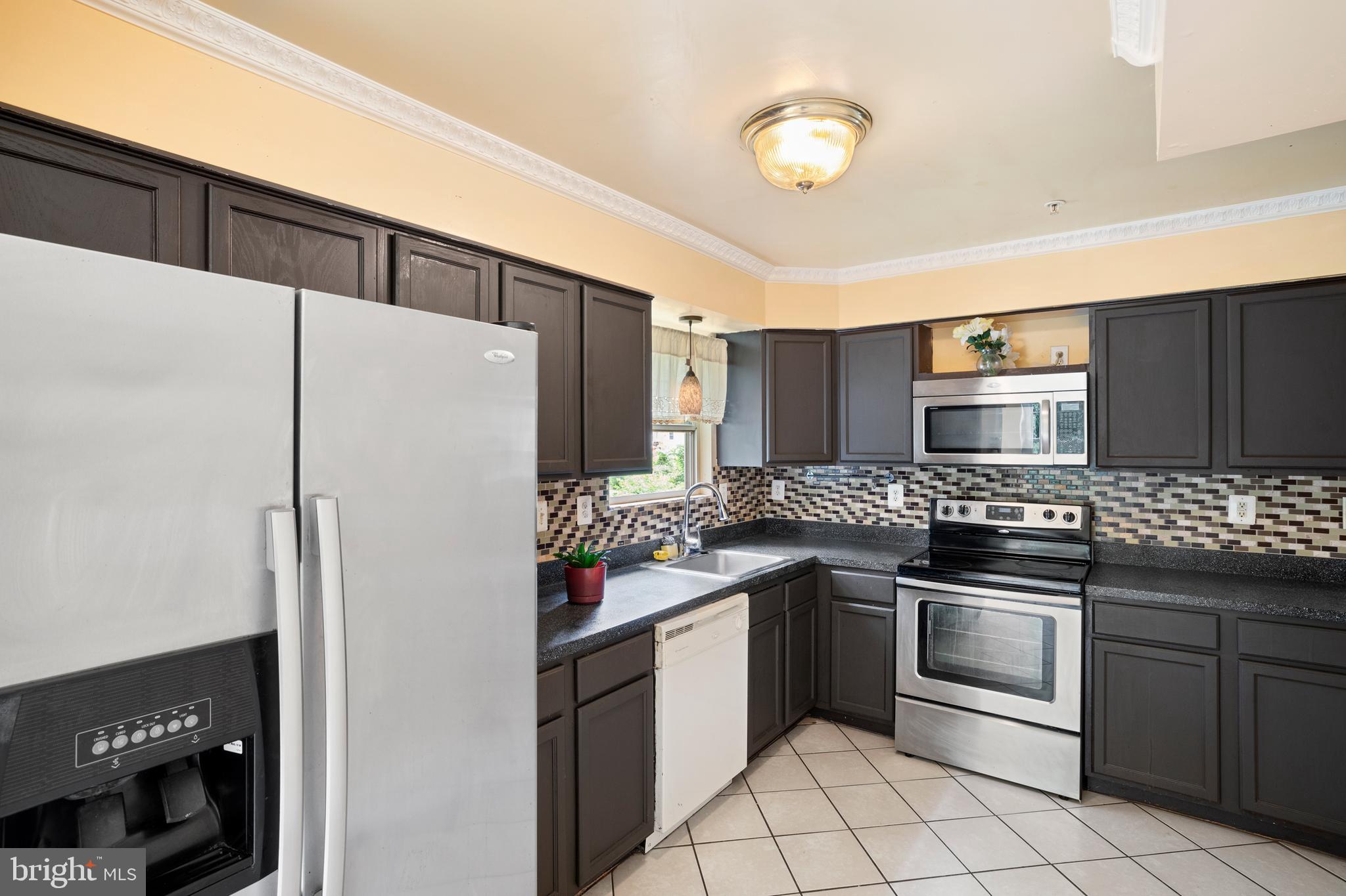 TEMPLE HILLS - Residential