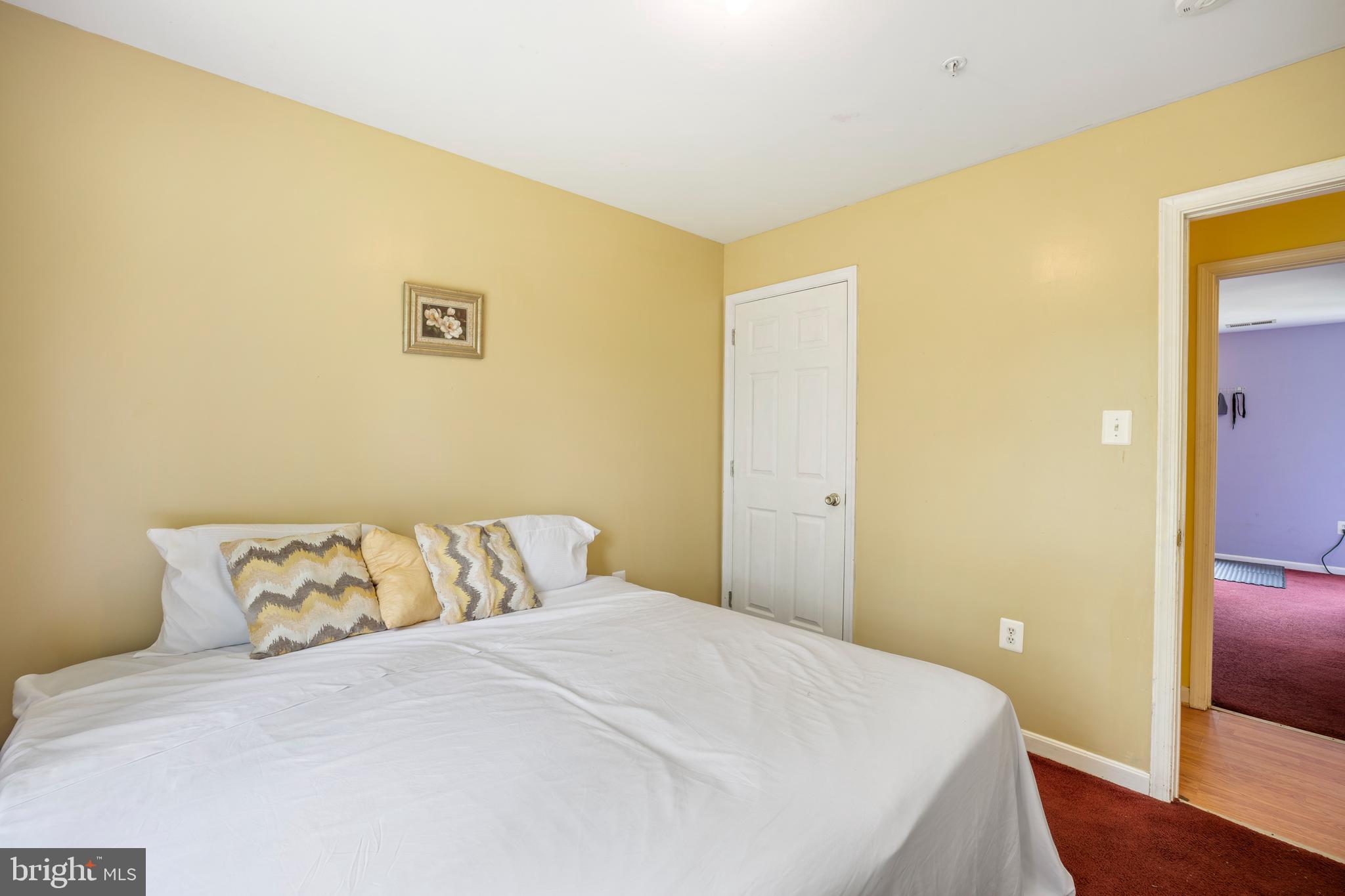 TEMPLE HILLS - Residential