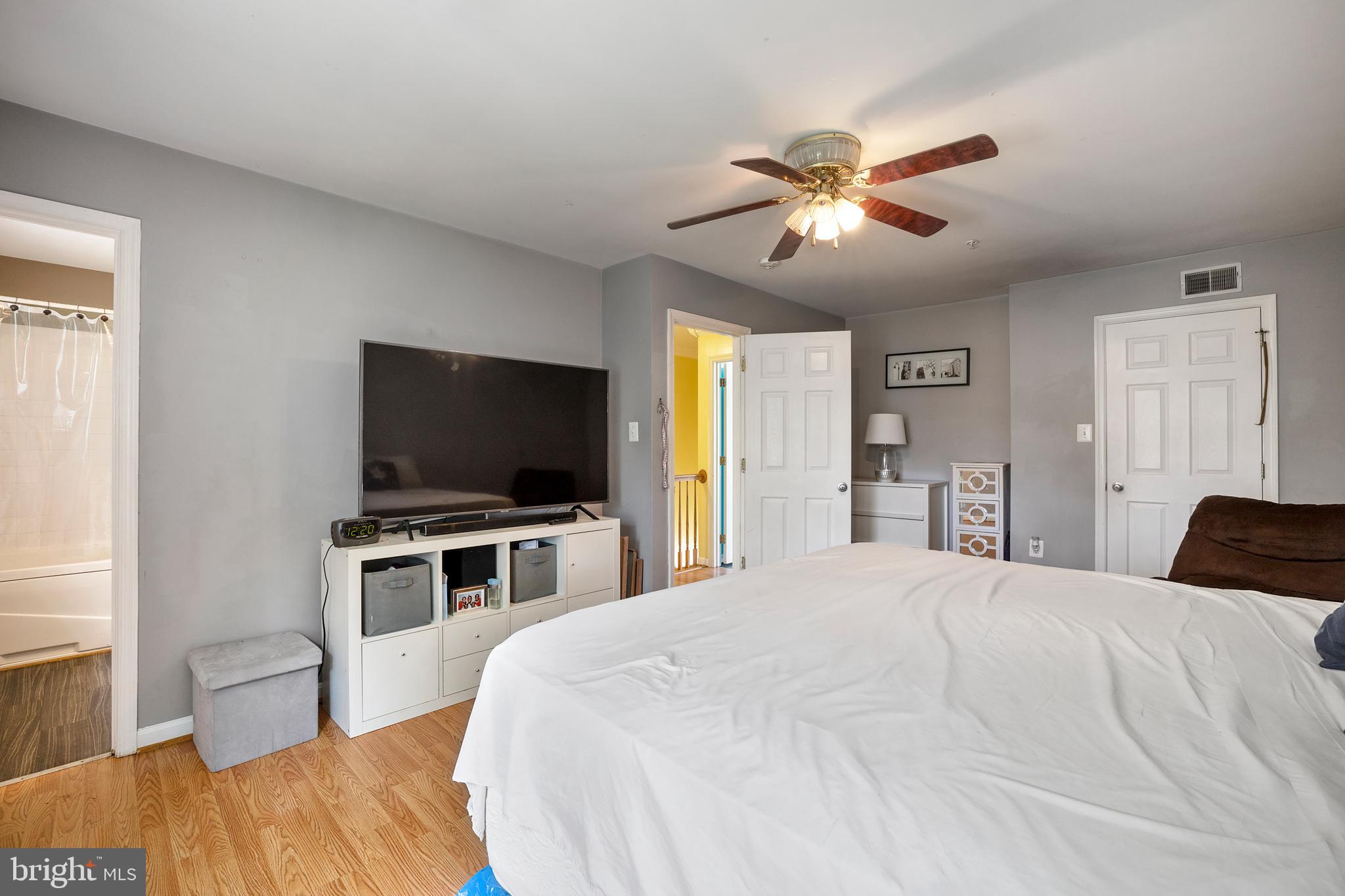 TEMPLE HILLS - Residential