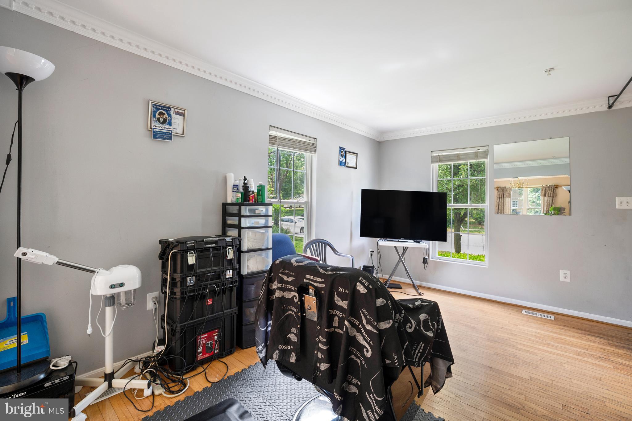 TEMPLE HILLS - Residential