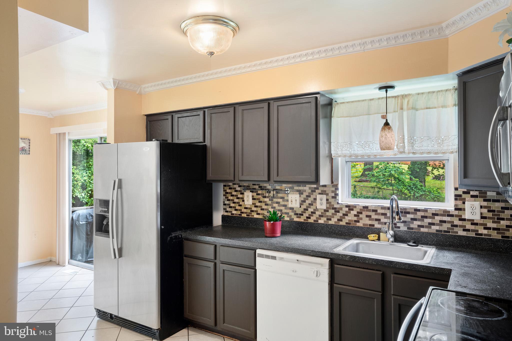 TEMPLE HILLS - Residential