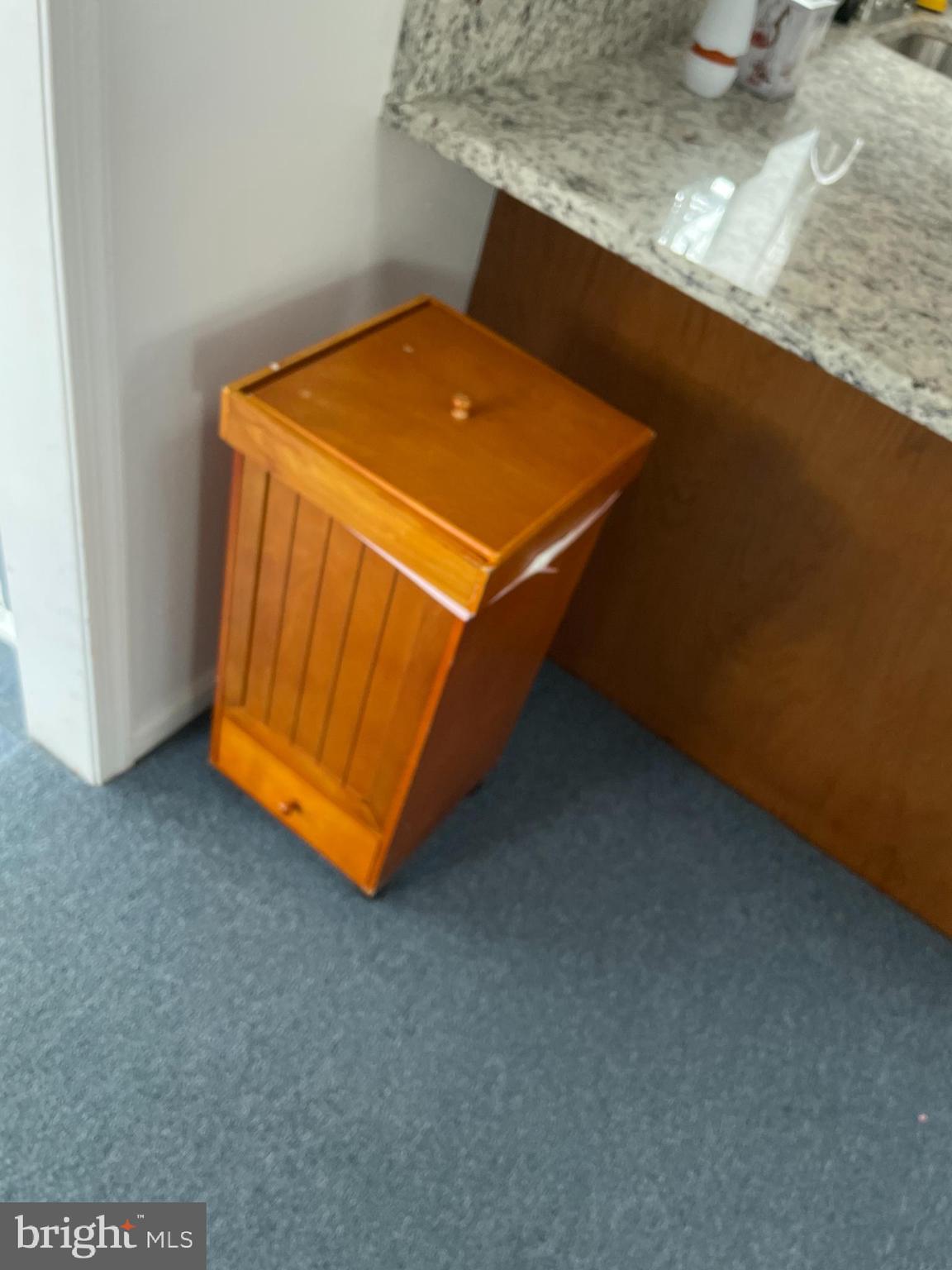 RIVERSIDE - Residential