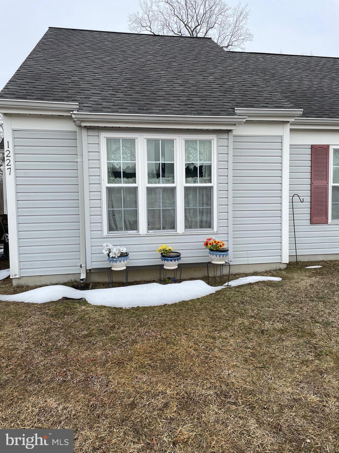 RIVERSIDE - Residential