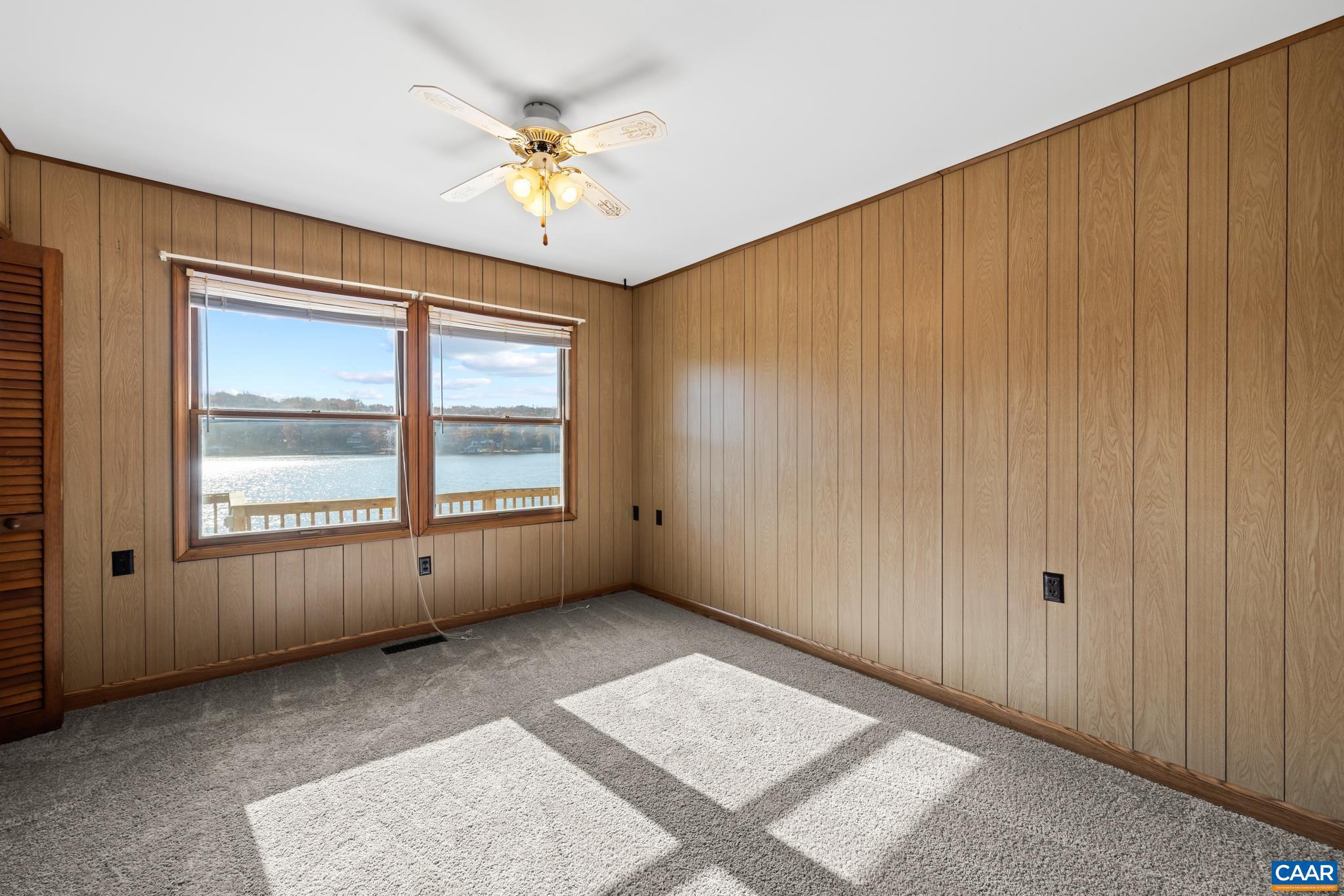 BLUE RIDGE SHORES - Residential