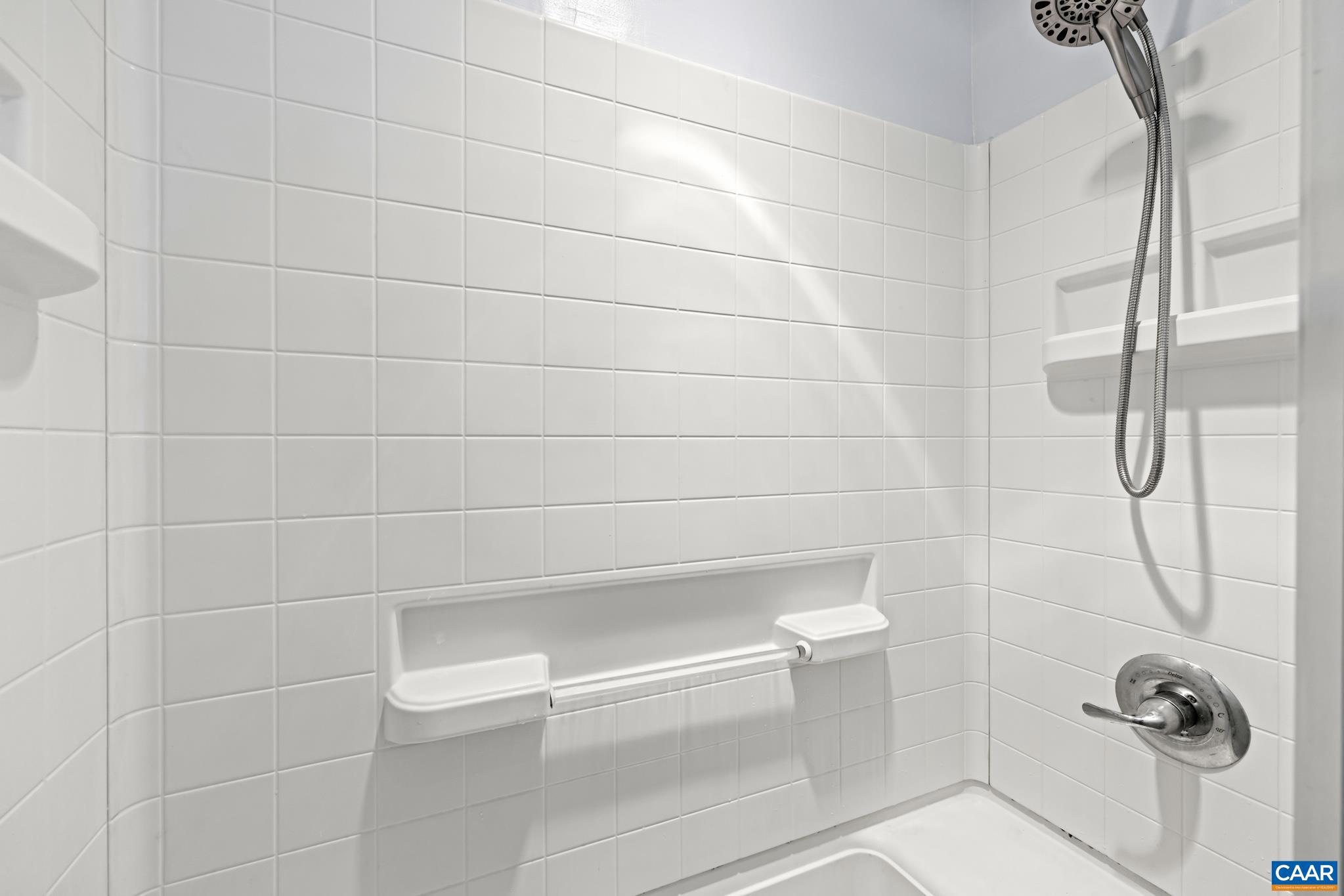 BLUE RIDGE SHORES - Residential