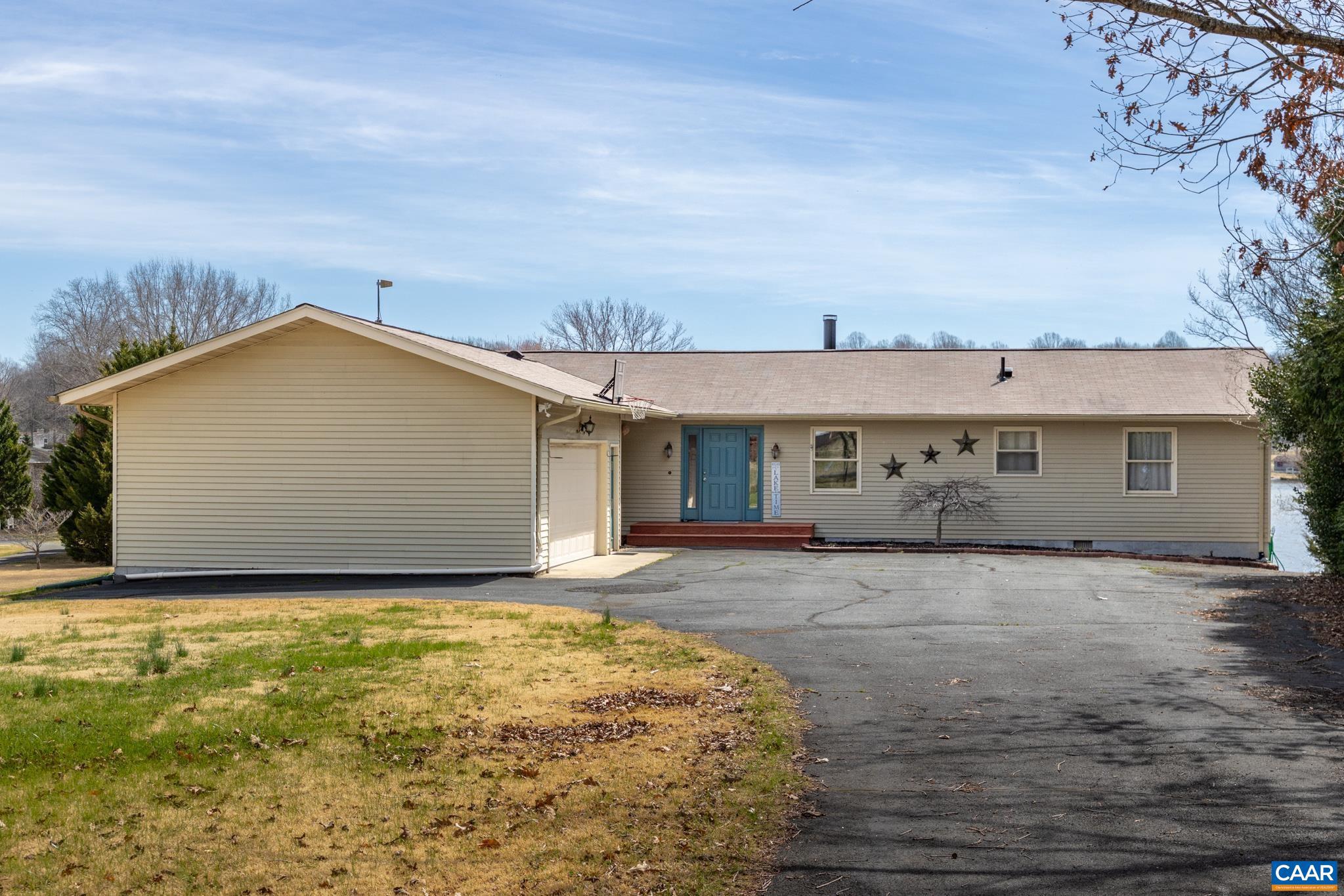 BLUE RIDGE SHORES - Residential