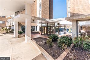 PRESIDENTIAL - Residential Lease