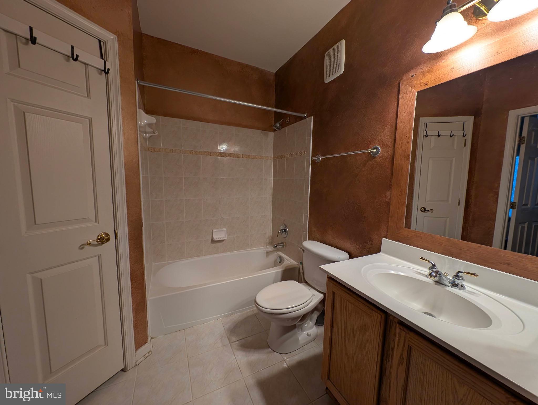 WESTCHESTER PARK - Residential Lease