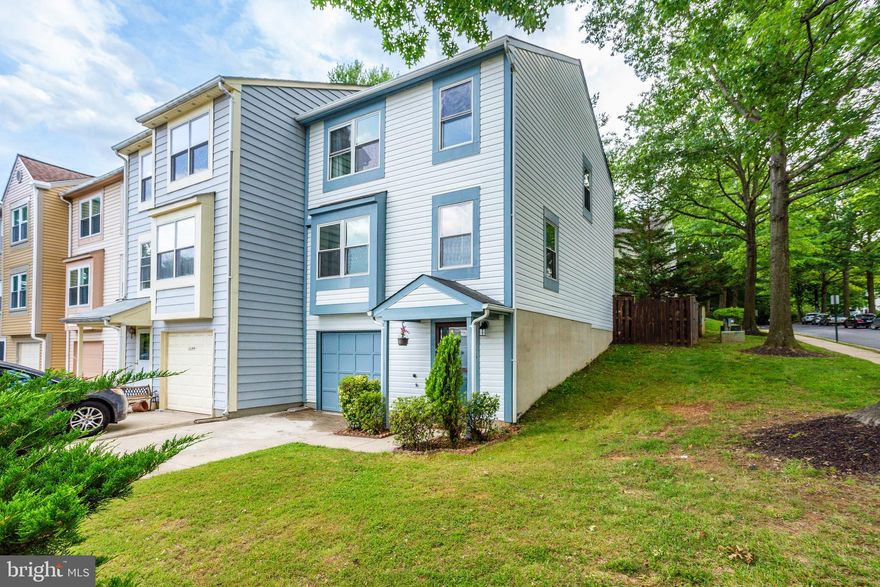 Beautiful 3 level End Unit Upgraded Townhouse with 1 car garage and driveway. This freshly painted  spacious home features 3 Bedrooms, 2 full baths, 1 half bath, updated kitchen with granite counter, stainless steel appliances, new carpet, ceiling fans, patio area with fenced rear yard and much more. It is a must see home! MOVE-IN READY. Home warranty included. Close to scenic Seneca Creek, shopping and transportation, easy access to 270.