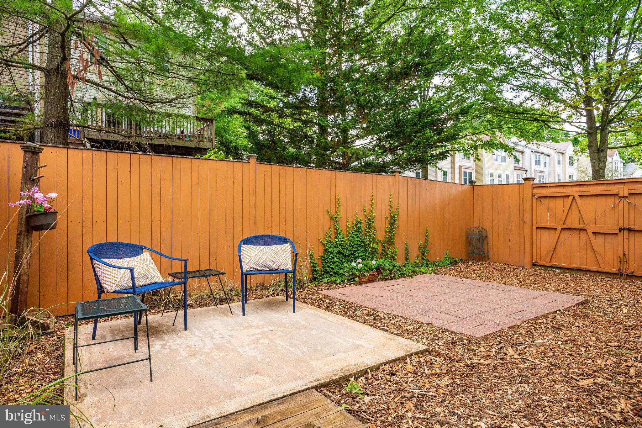 SENECA PARK - Residential