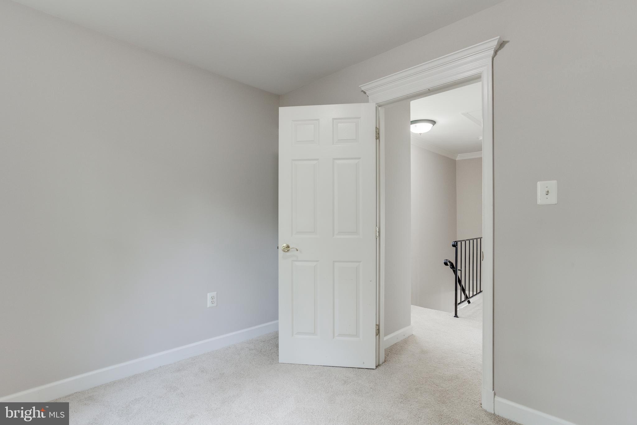 SENECA PARK - Residential