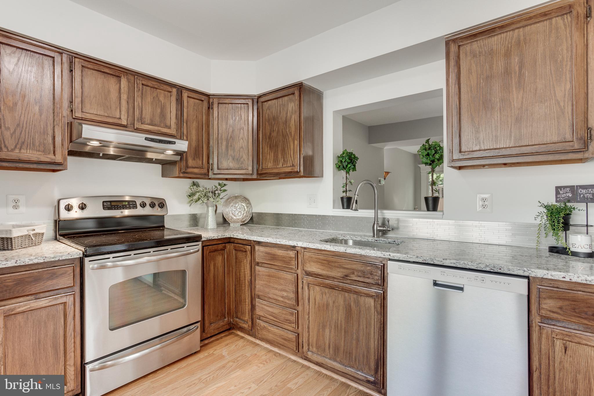 SENECA PARK - Residential