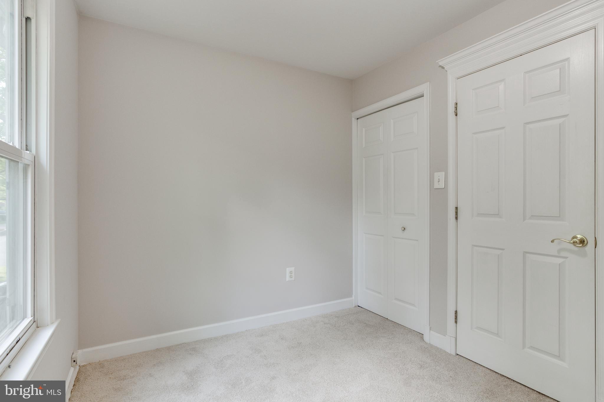 SENECA PARK - Residential