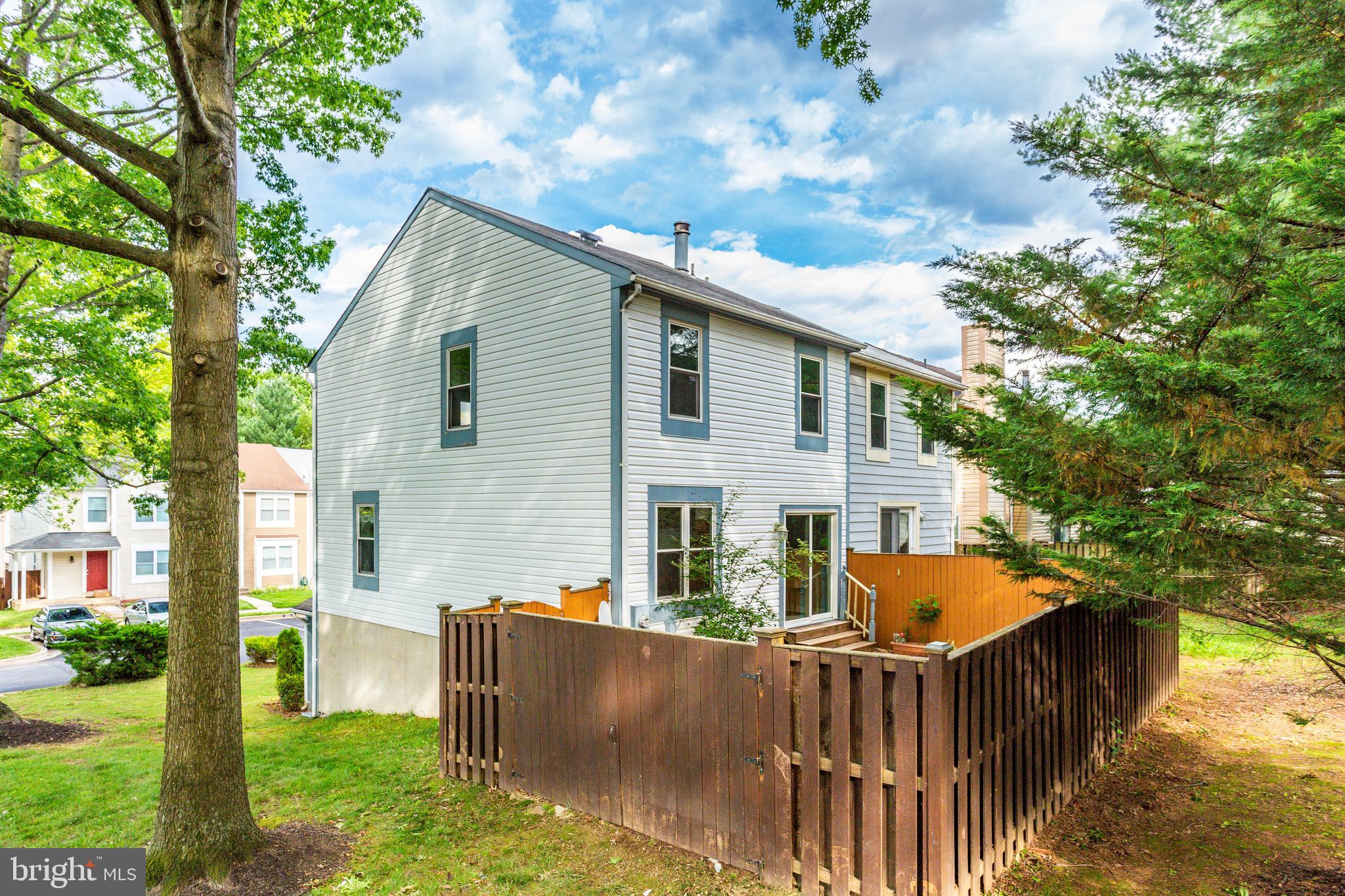 SENECA PARK - Residential