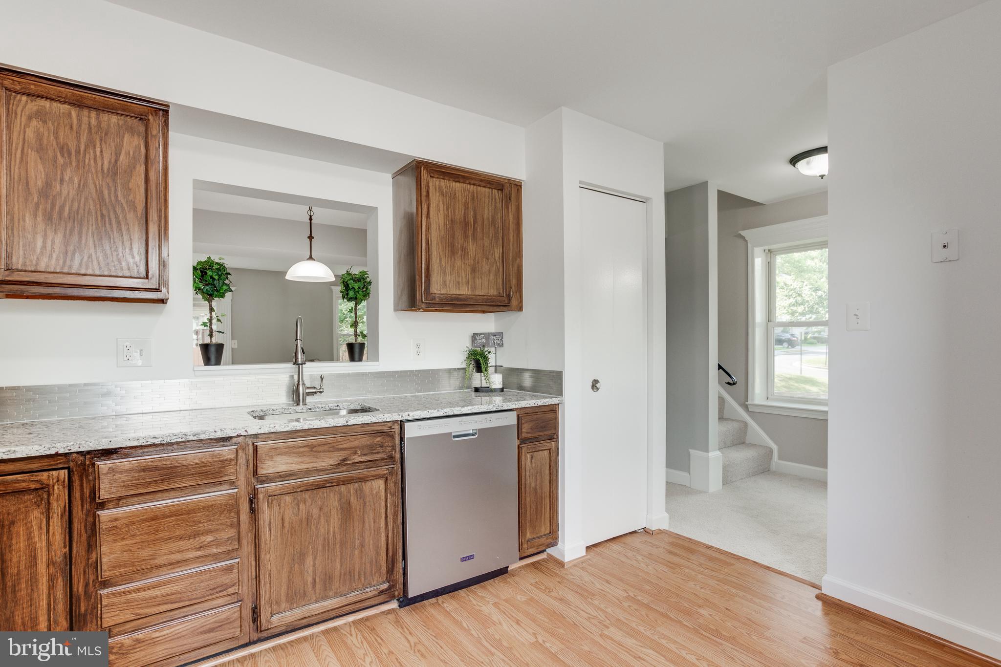 SENECA PARK - Residential