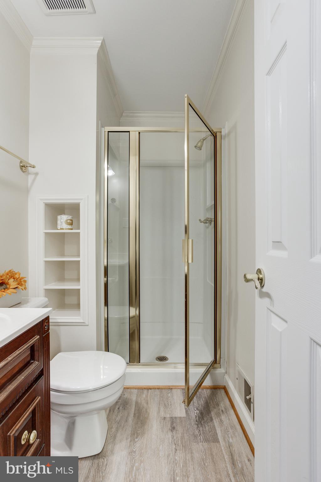 SENECA PARK - Residential