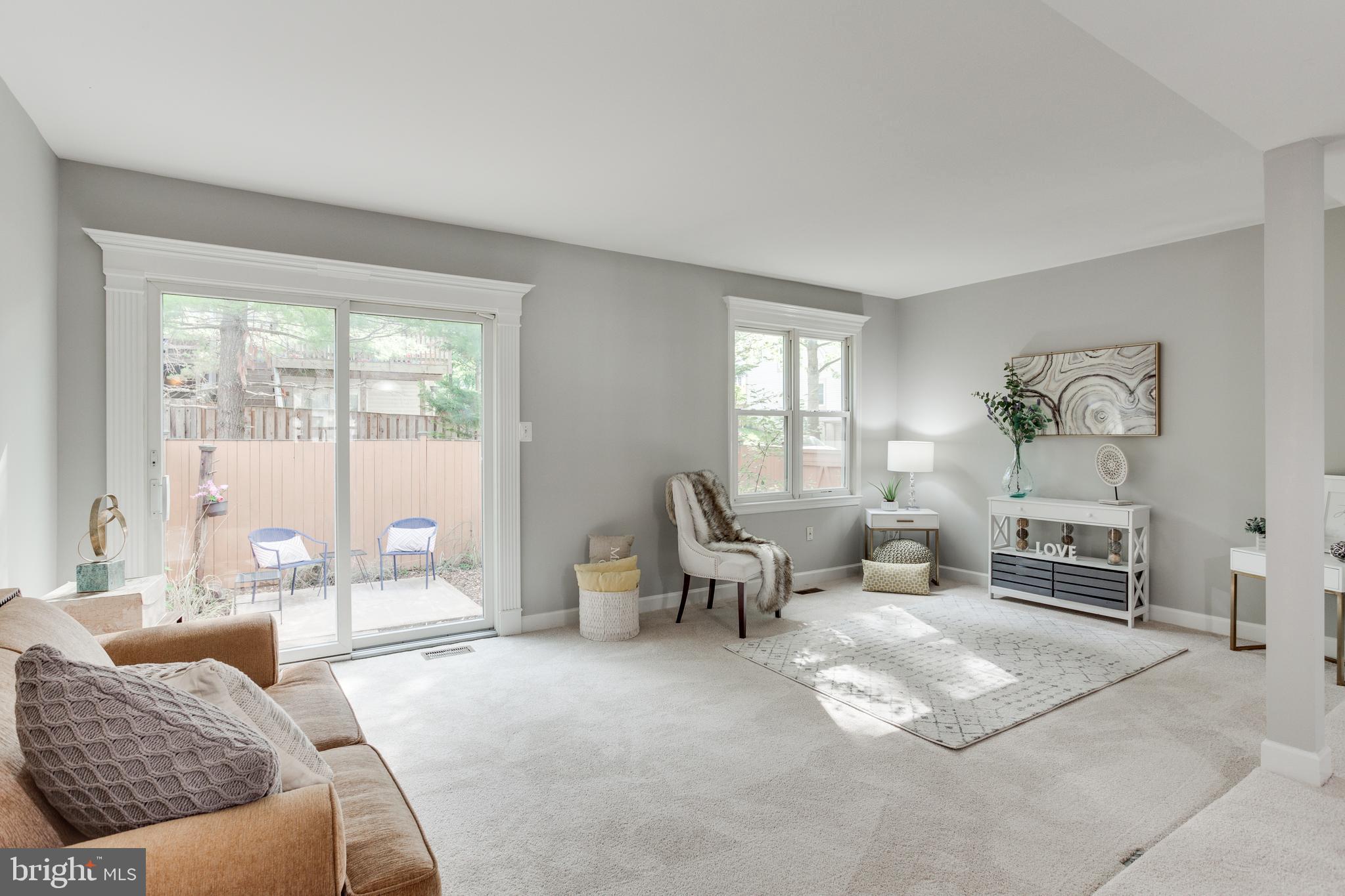 SENECA PARK - Residential