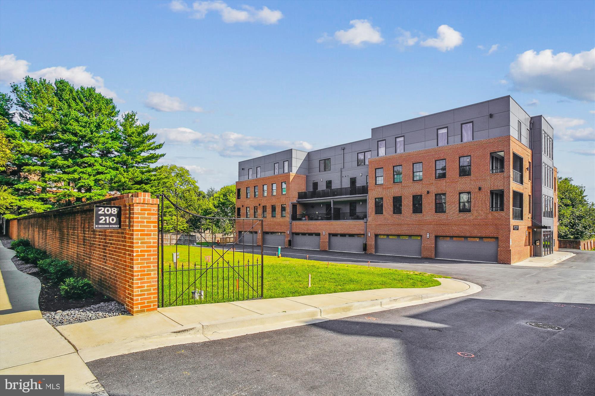 DOWNTOWN FREDERICK - Residential