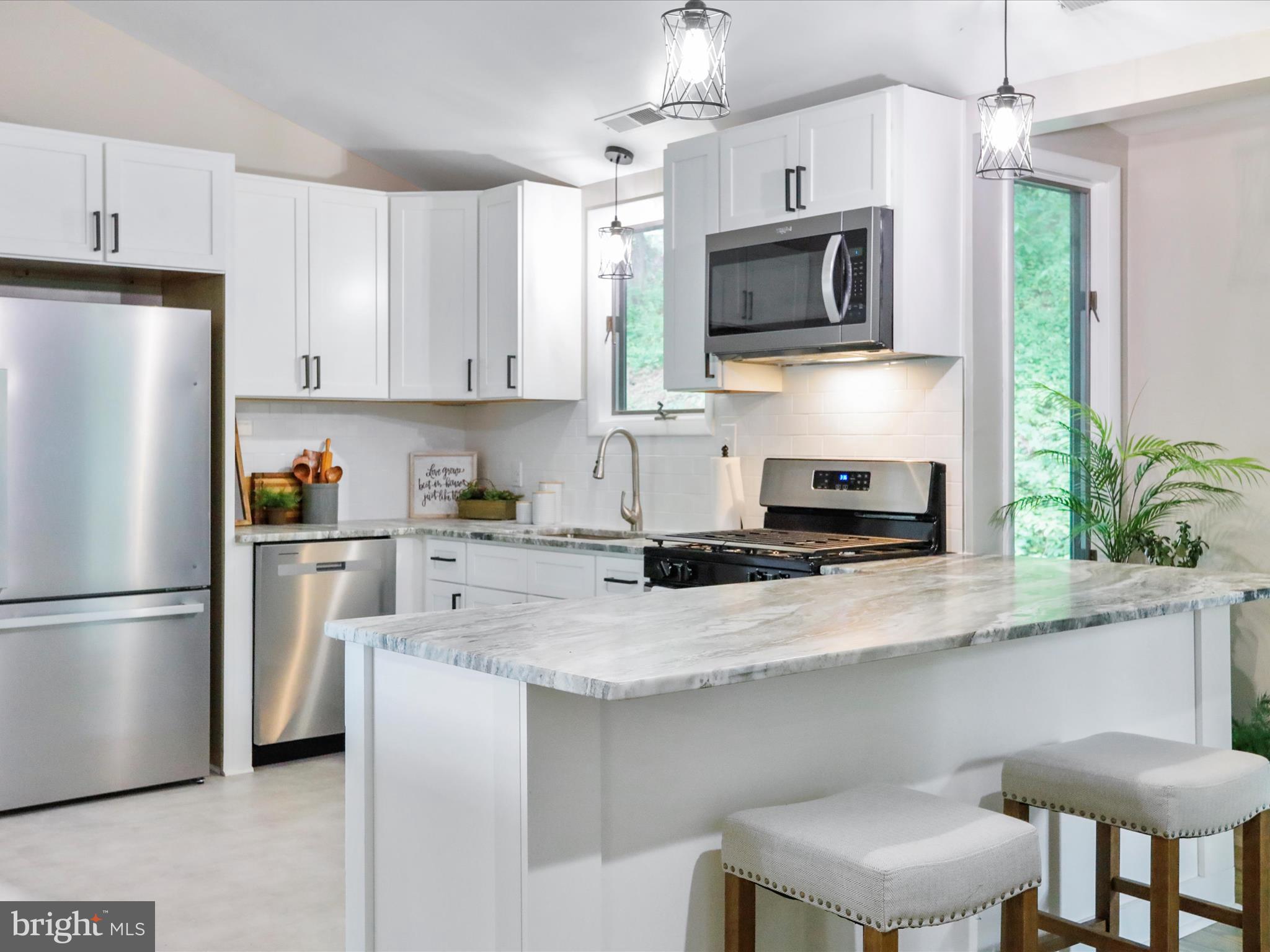 MADISON HEIGHTS - Residential