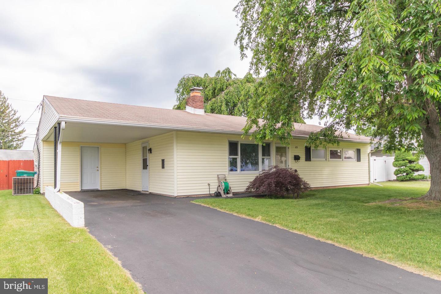 Welcome to this beautifully updated rental. Upgraded flooring in all rooms, and bathrrooms. Central air and oil heat, includes washer and dryer which is conveniently located on the main level. Great front, rear and side yards. This gorgeous home is situated in a friendly community. This home is just waiting for you to move in.
Available for move in now 10/1/2025The backyard is fully fenced with lots of play space for the kids or pets. An application for Lease will require a $40.00 non-refundable credit and background check, payable online through RenSpree,. Owner prefers a credit score of at least 600. 1st month, Last month plus seecurity deposit will be required upon lease signing. Pets are allowed upon approval for additional monthly fee. Convenient to major highways, shopping and local entertainment.