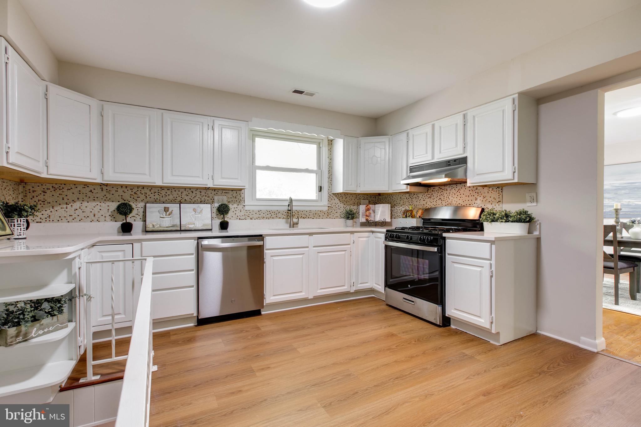 MICHAELTON MANOR - Residential