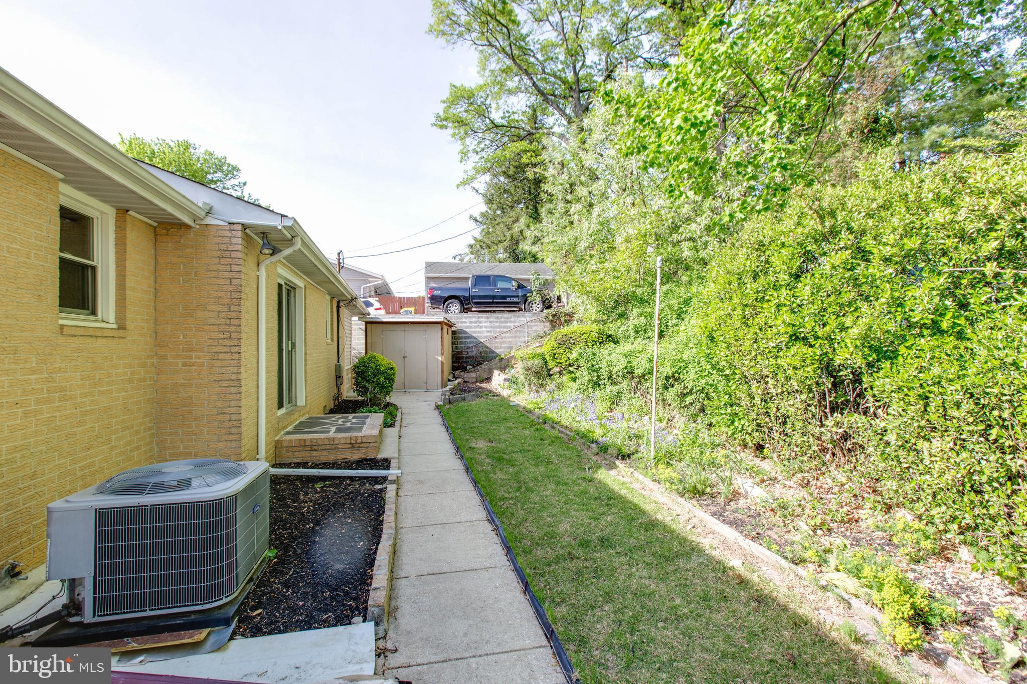 MICHAELTON MANOR - Residential