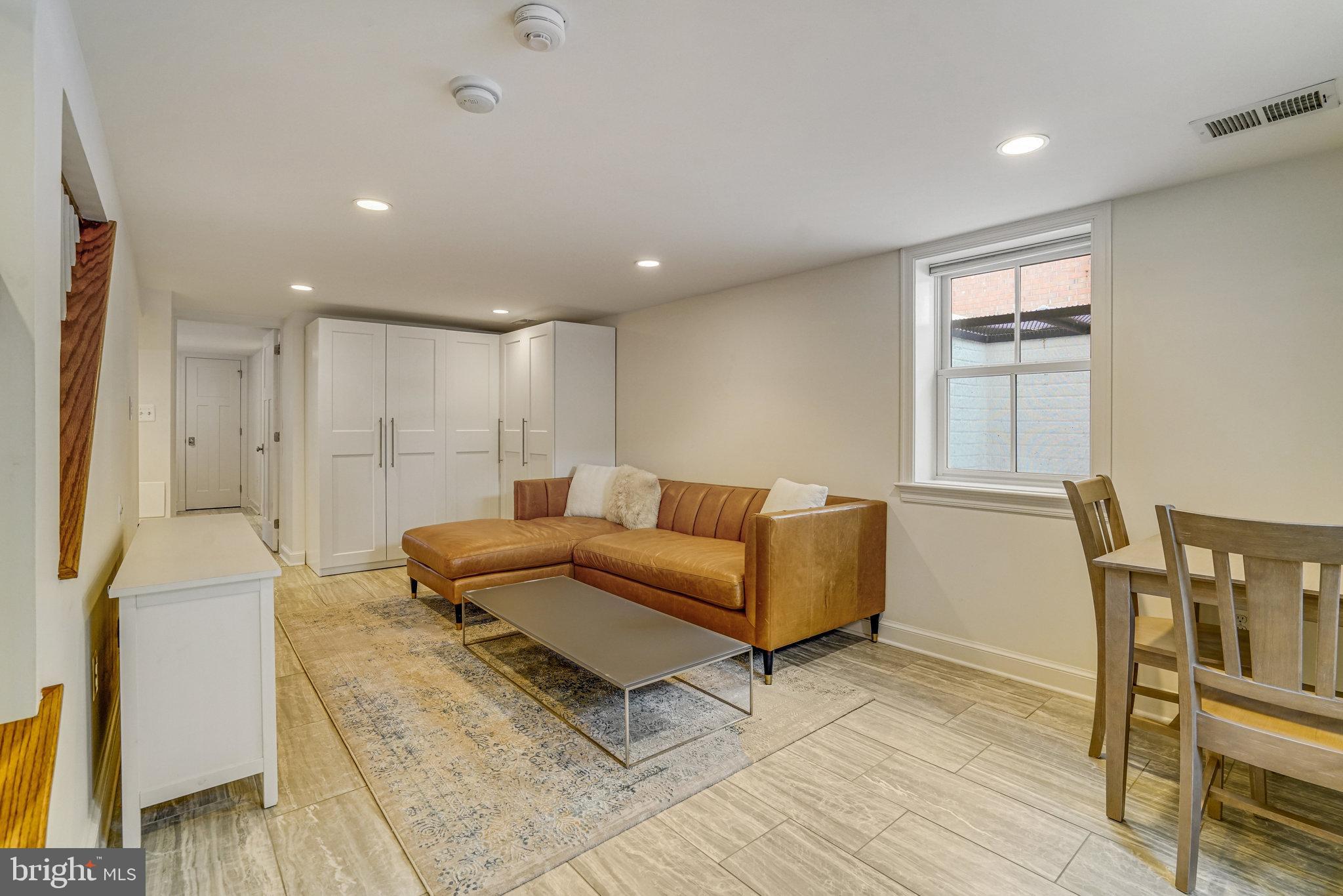 BROCKWOOD - Residential