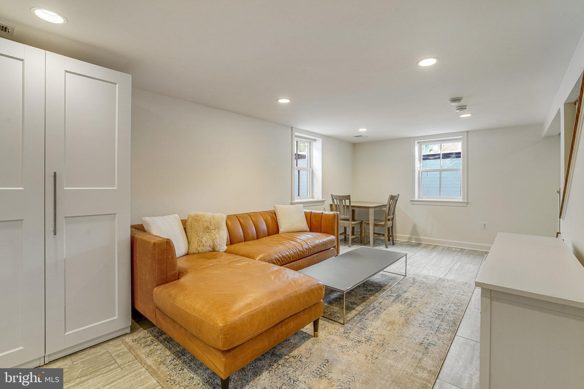 BROCKWOOD - Residential