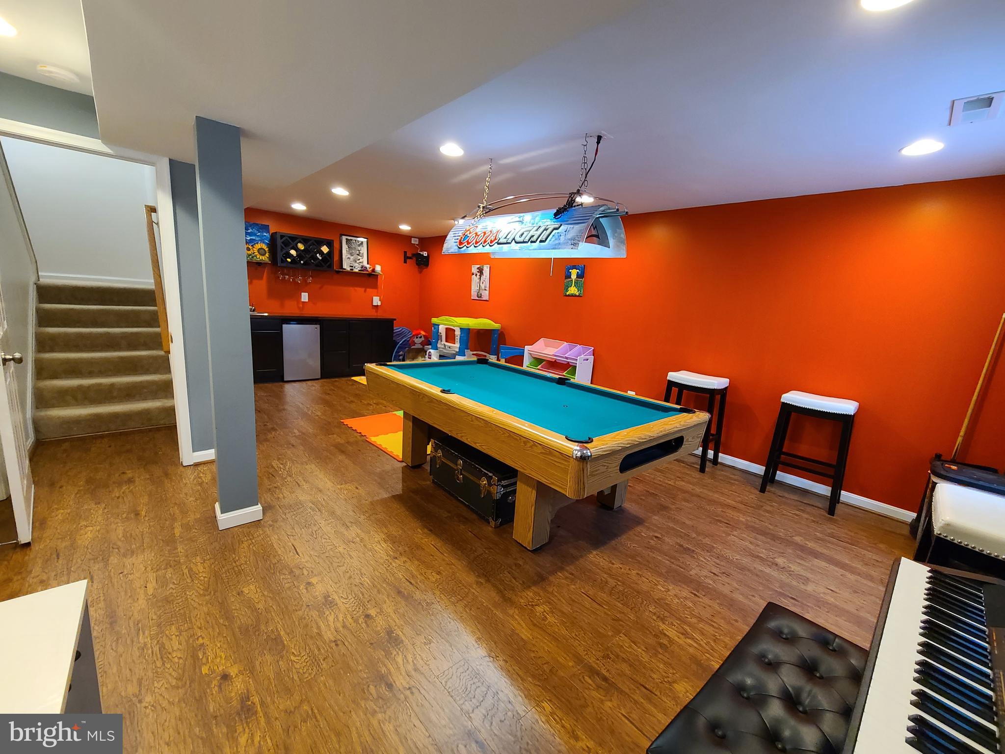 GRANDE VIEW PARK - Residential Lease