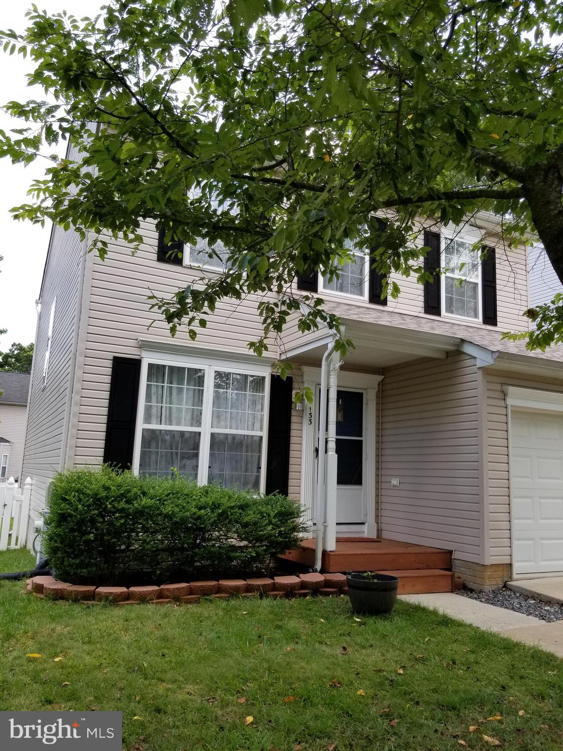 GRANDE VIEW PARK - Residential Lease