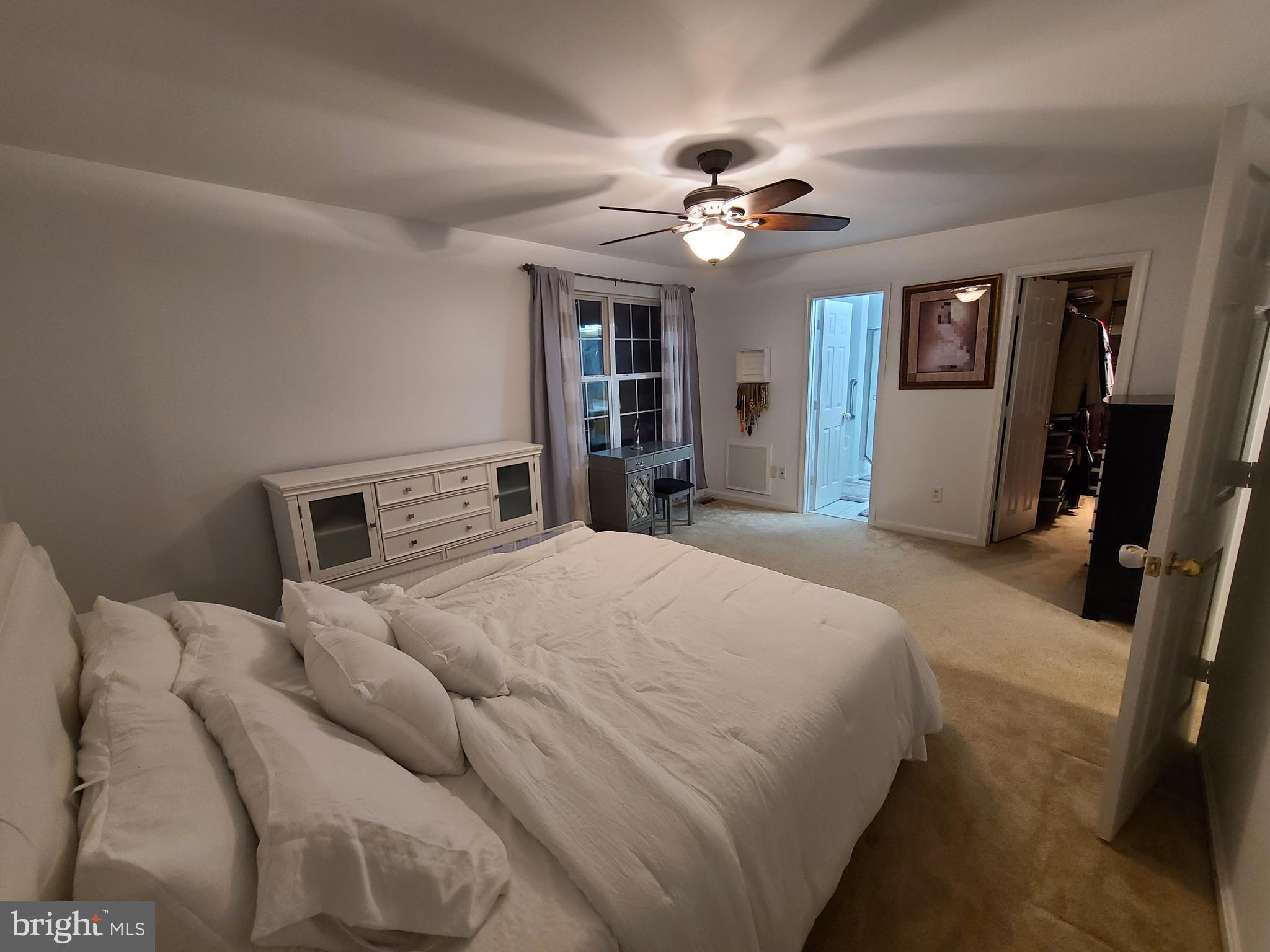 GRANDE VIEW PARK - Residential Lease