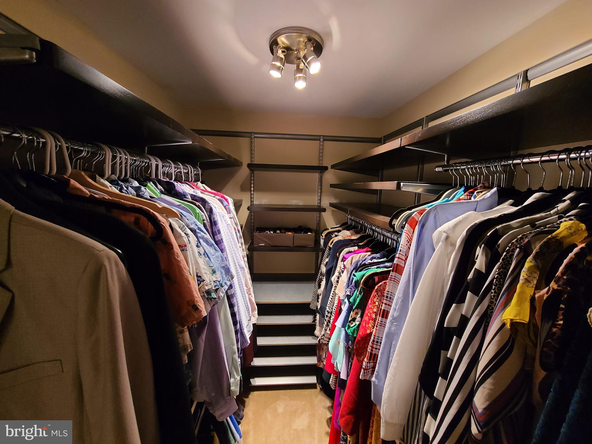 GRANDE VIEW PARK - Residential Lease