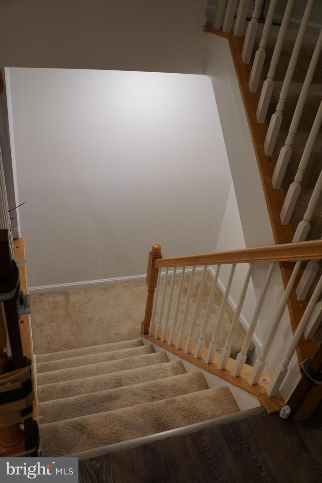 GRANDE VIEW PARK - Residential Lease