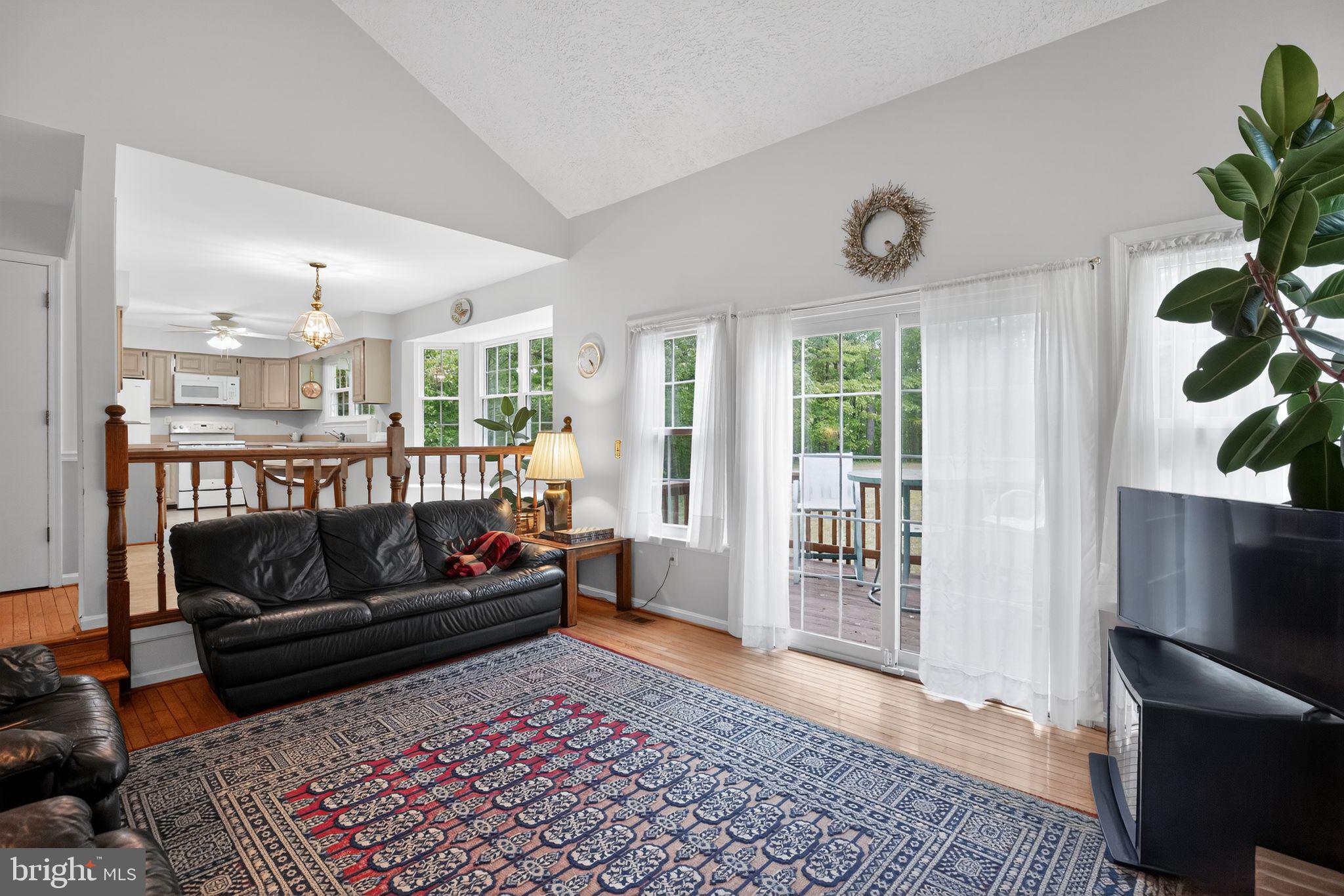 LAKE RIDGE - Residential