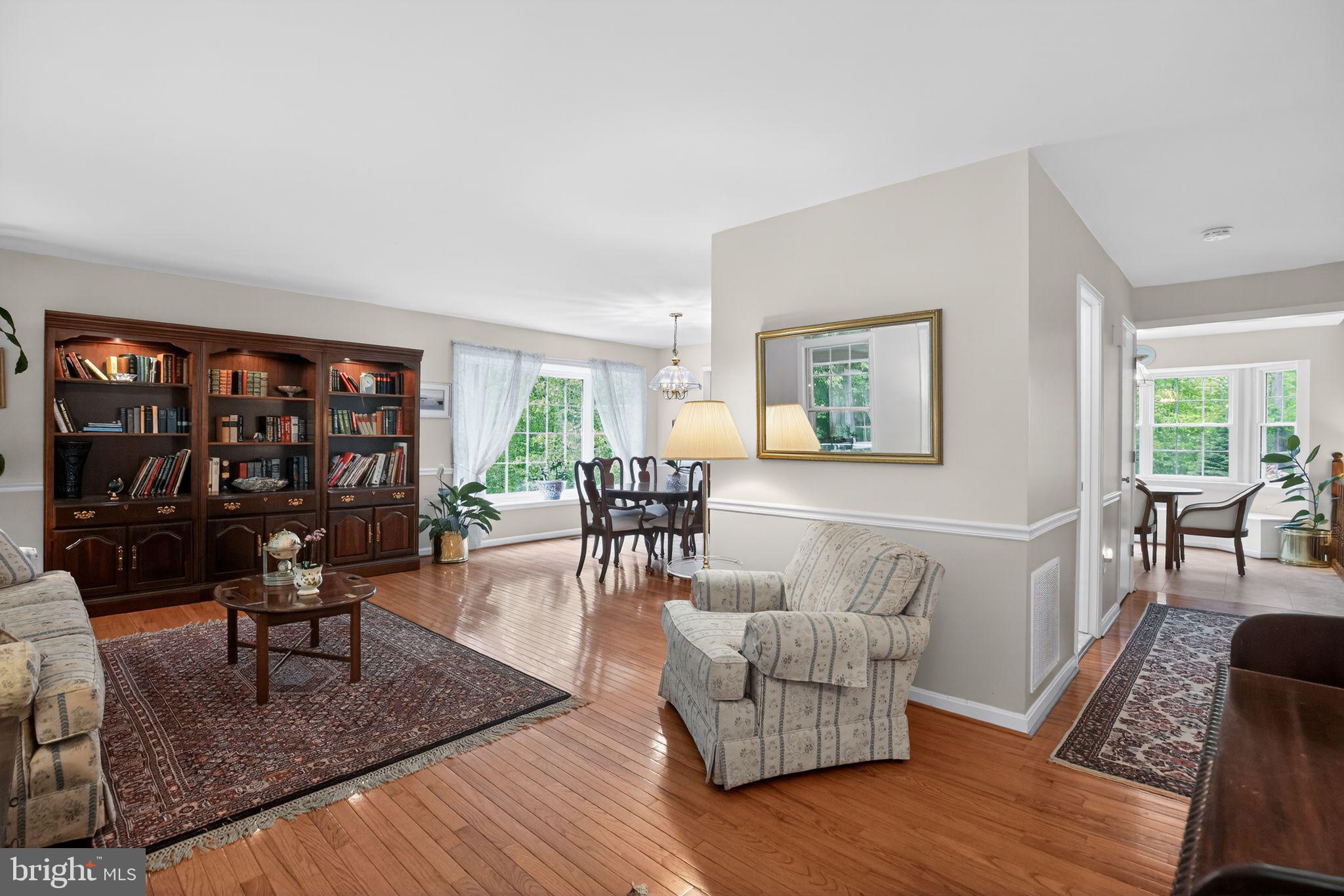 LAKE RIDGE - Residential
