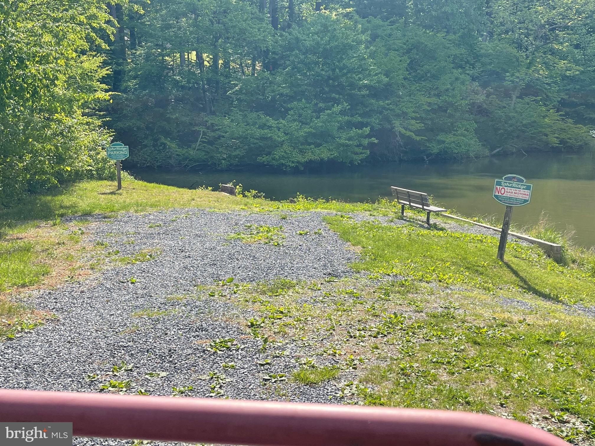LAKE RIDGE - Residential